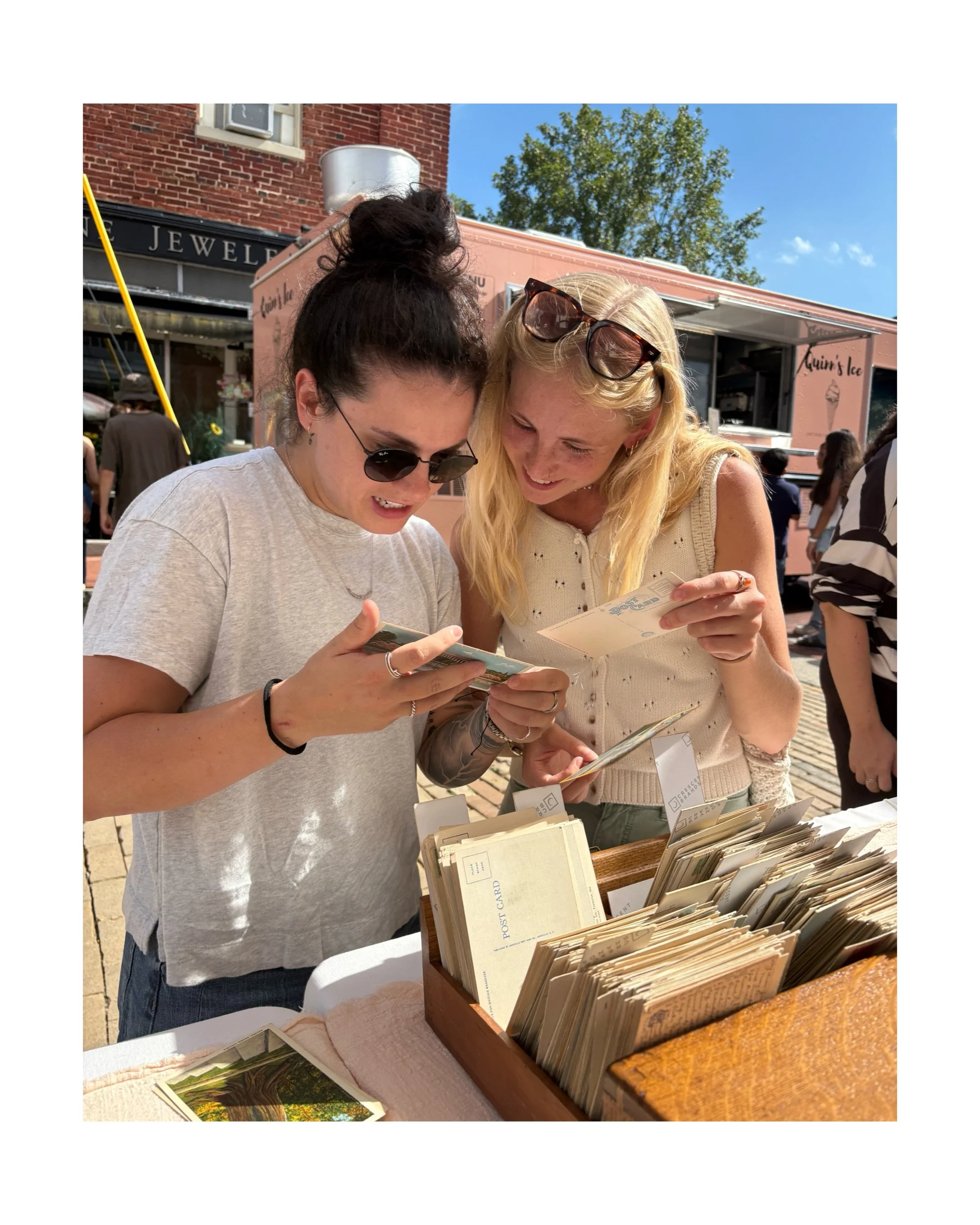 Some of our favorite moments from recent markets with @naptownflea @thevintagebridalshow and @bloomingdalefarmersmarket.dc ❤️

To all my customers and friends, thank you for the many ways you support my small business. Thank you to Declan, Ben, Rajni