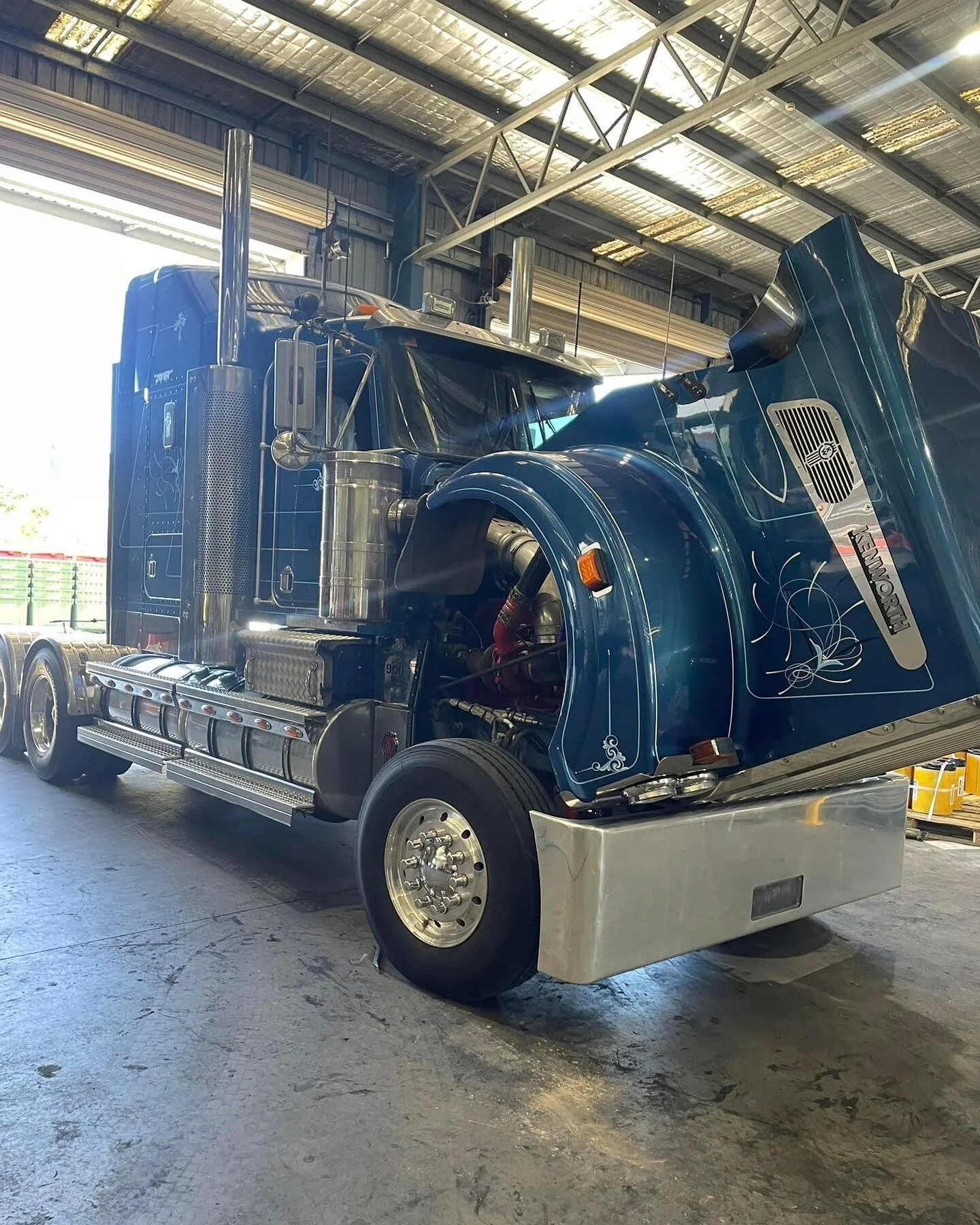 A quick brown slip inspection to get this 908 ready for action Tomorrow. 

We offer brown slips, pink slips and defect clearances for all heavy vehicles.

We can also do pink slips on all light vehicles.