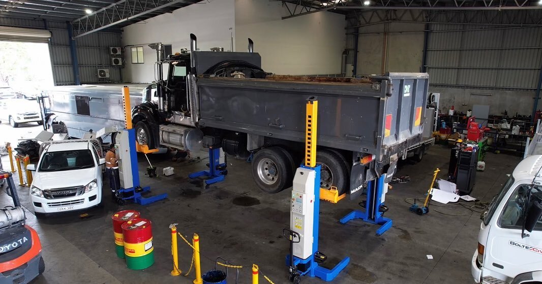 Busy day in the workshop today! Glad we got some new toys this week to make light work of it. Our new 4 post Maxima lifts will ensure we get our valued customers vehicle in and out as quick as possible 💪