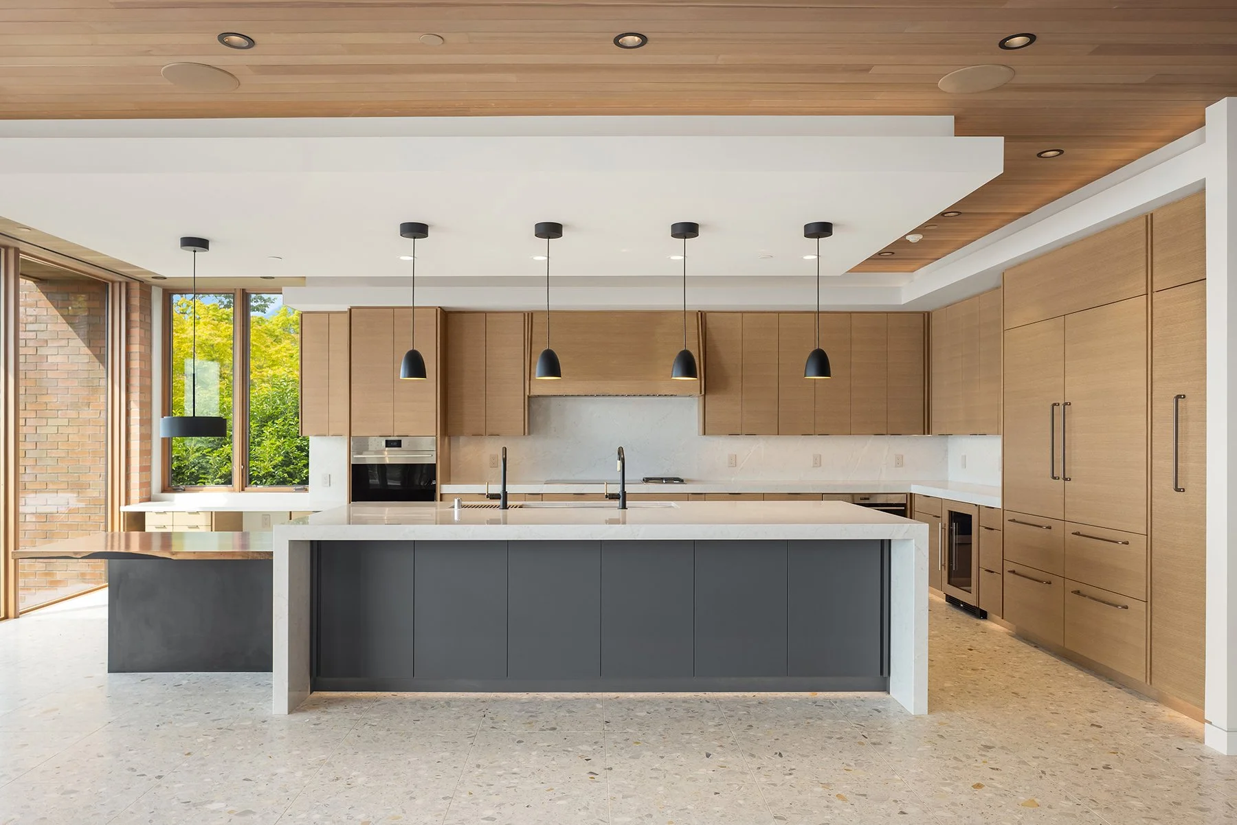 Taj Milan Stratus Quartz