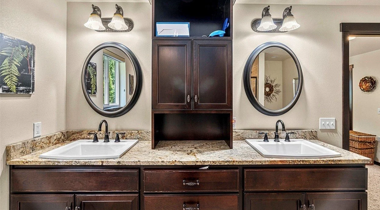 Typhoon Bordeaux Granite