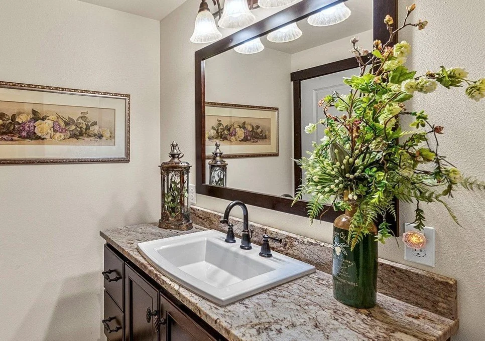 Typhoon Bordeaux Granite