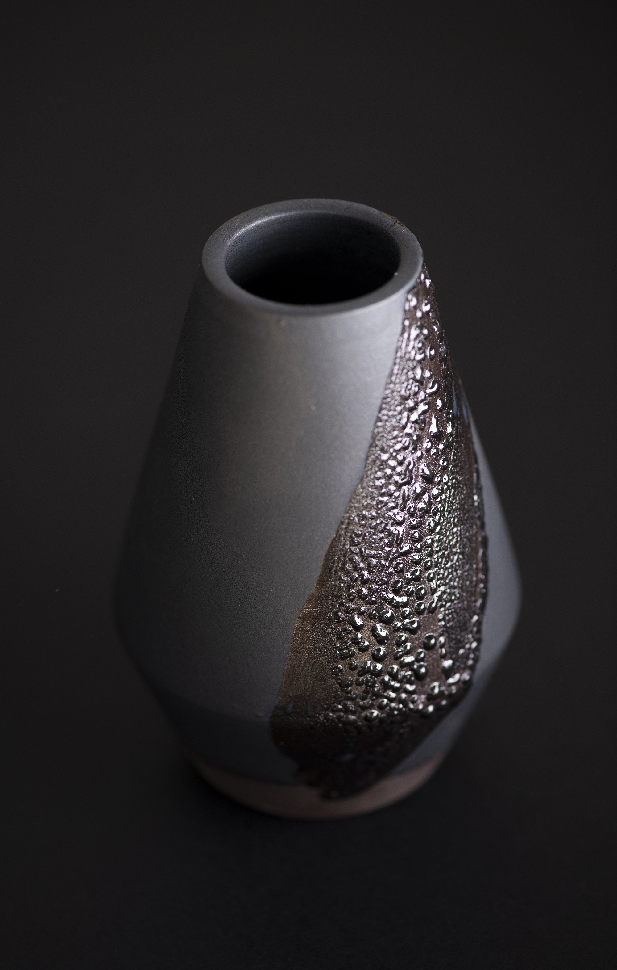 ink texture vase
