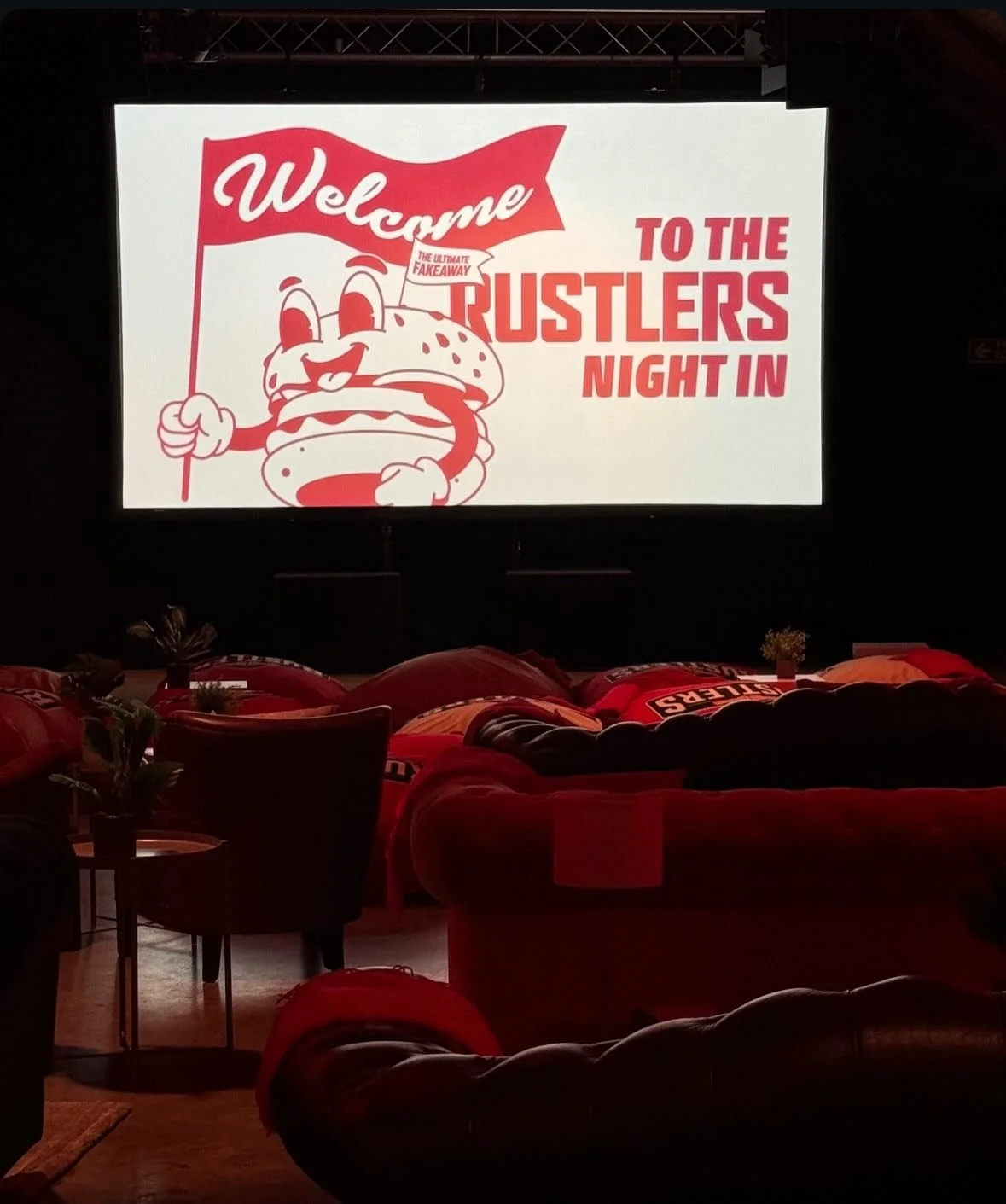 Cinema night + burgers + The Bike Shed = 👌🏻😮&zwj;💨