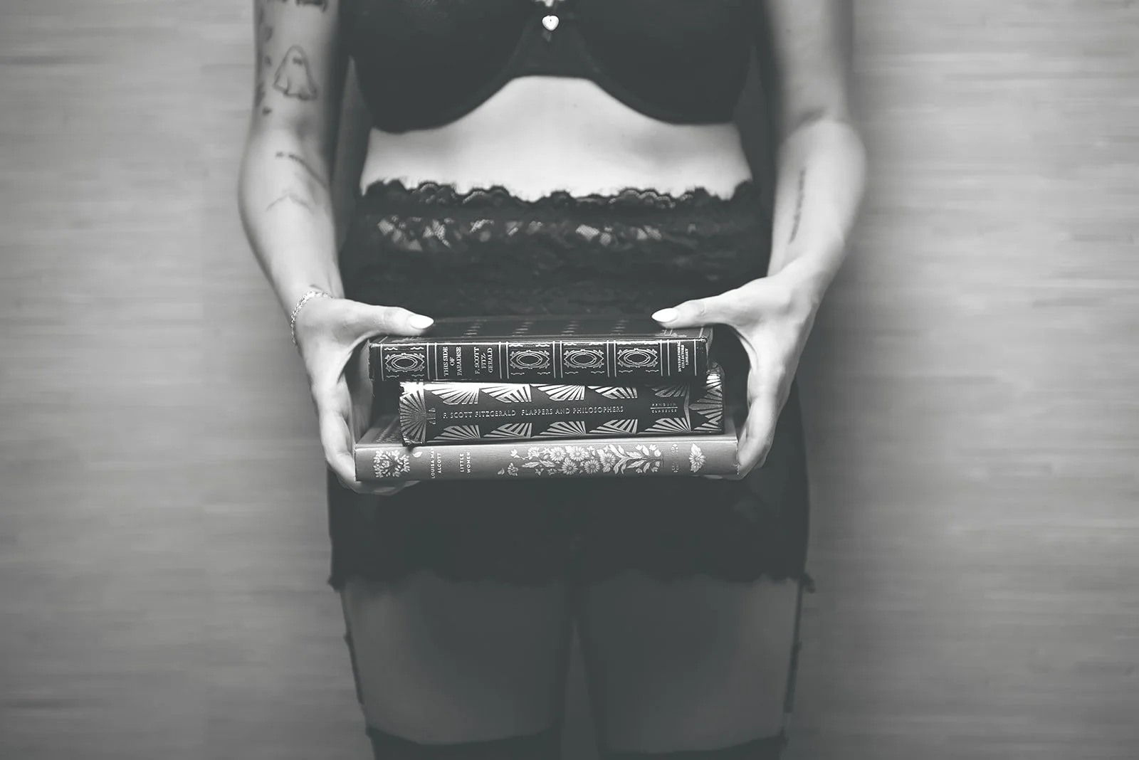 boudoir-photographer-waxhaw-nc-0292bw copy.jpg