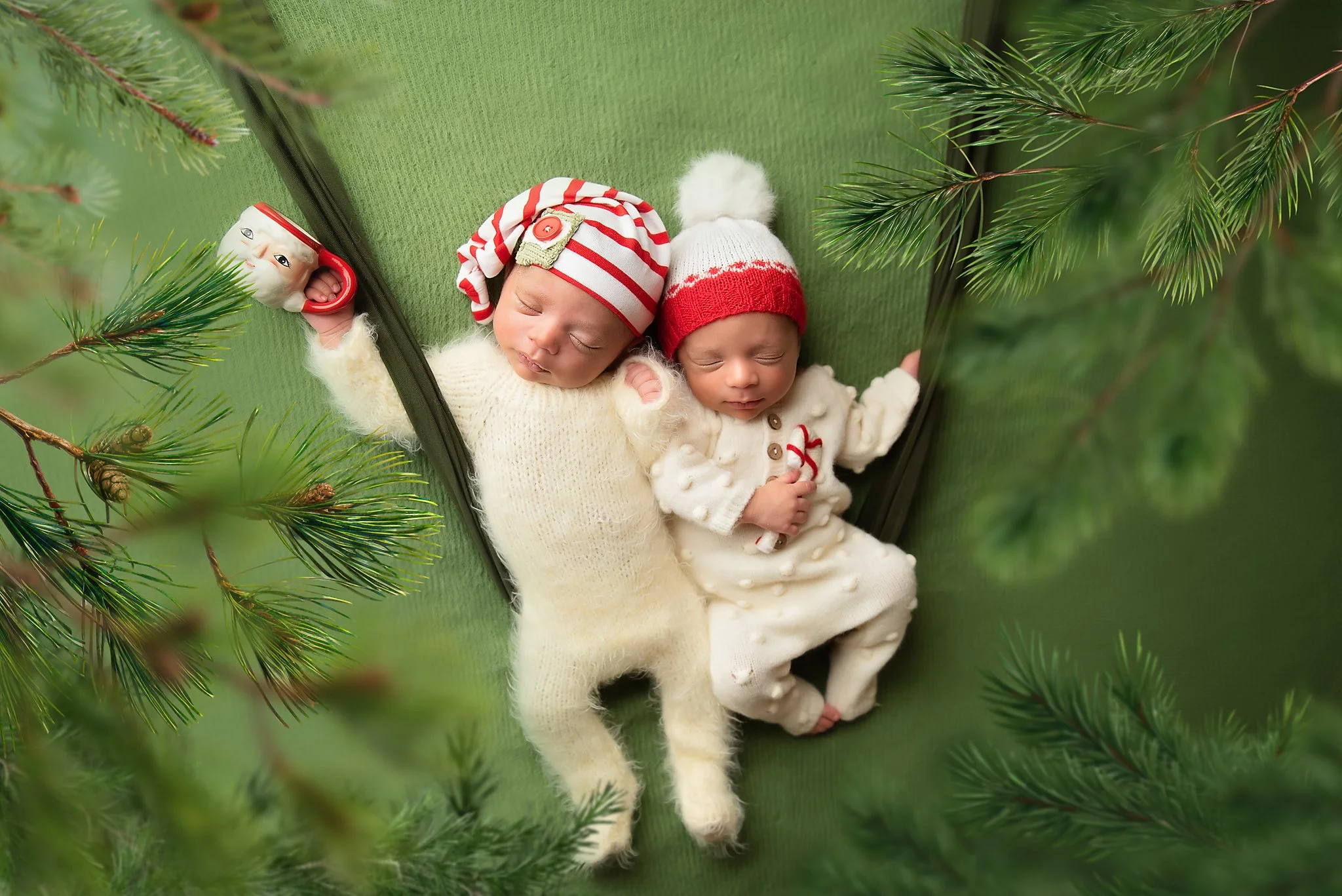 charlotte-newborn-christmas-photographer-3378HolidayEdit copy.jpg