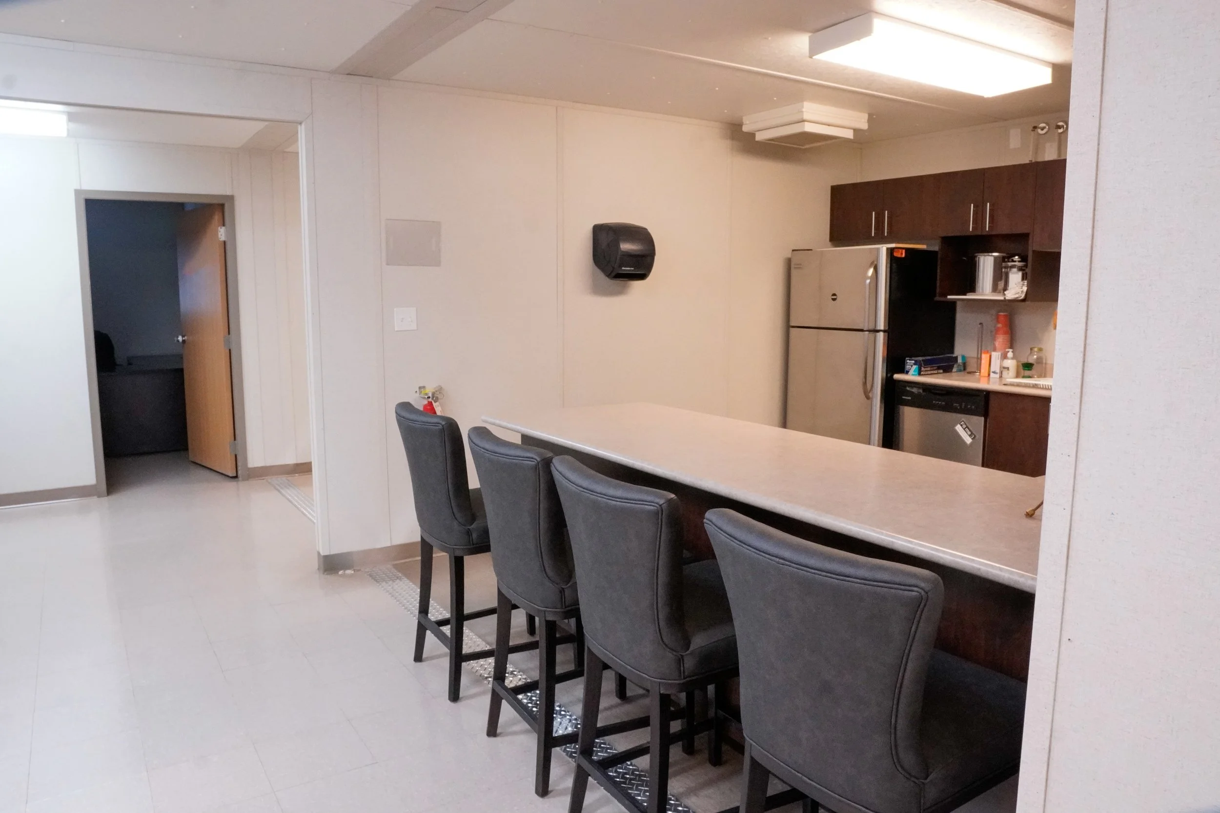 5560_16U Office Complex Interior (18).jpg