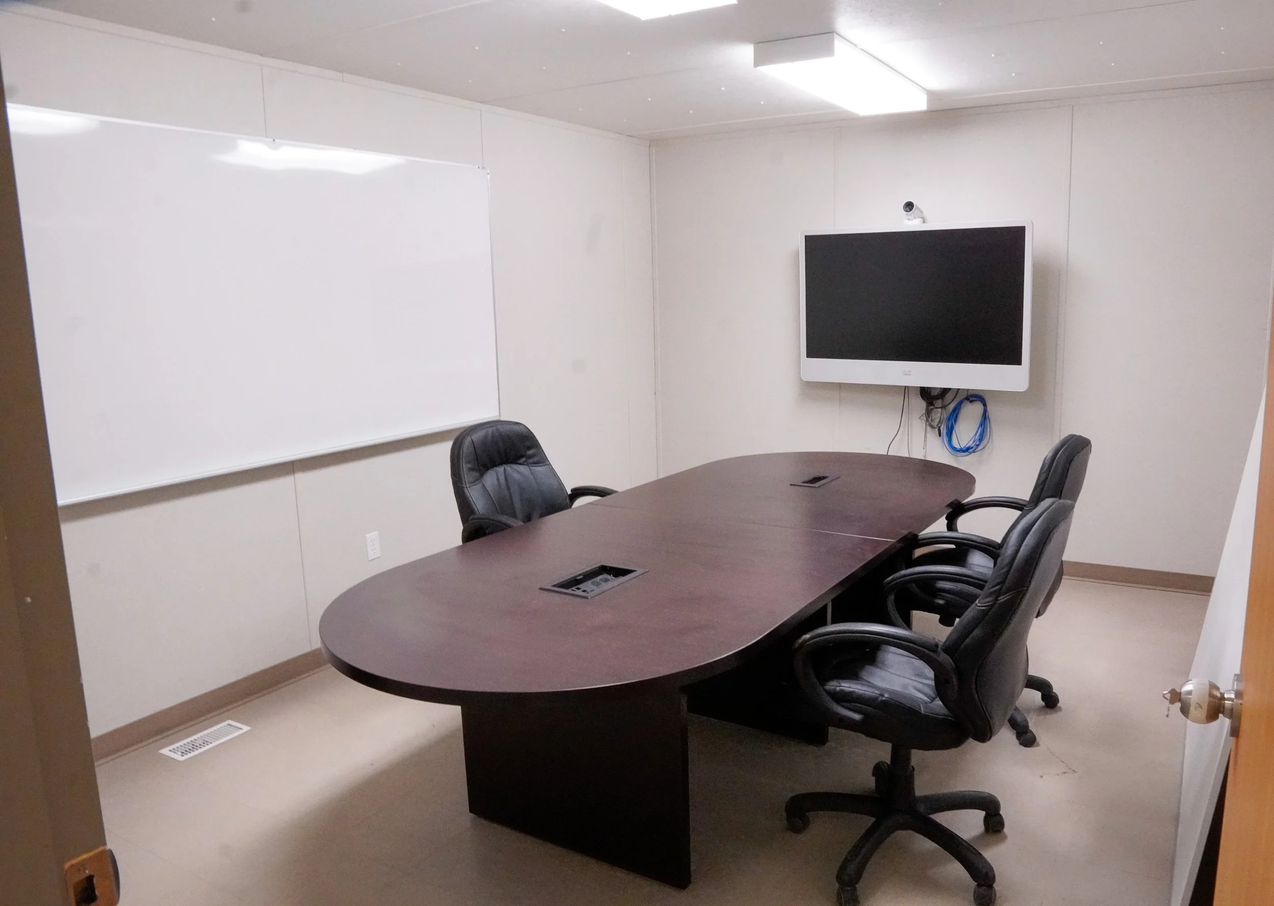 5560_16U Office Complex Interior (12).jpg