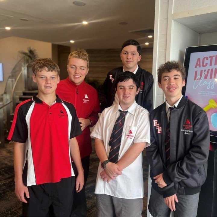 🌟 Year 11 and 12 students from the Inclusive Education Unit at Endeavour Sports High School delved into the world of hospitality at our Club today, as part of the a work experience job site program they are currently participating in.

They received