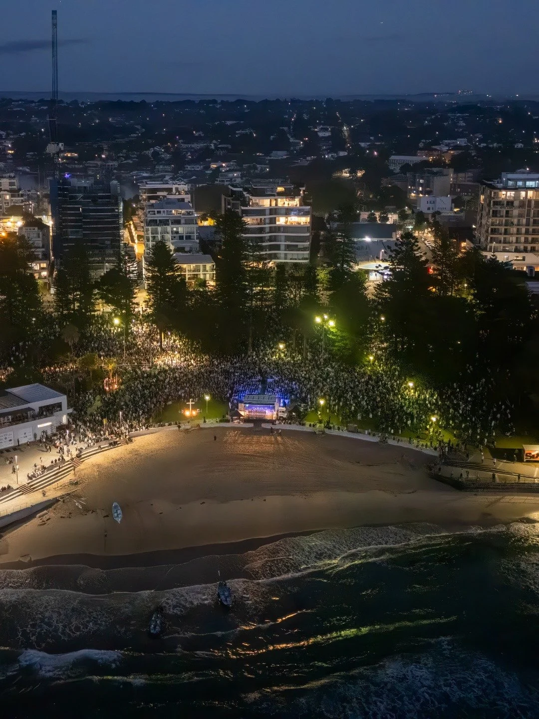 Thousands gathered at Cronulla Park for the 2026 ANZAC Day Dawn Service, filling the space from the shoreline through to the treetops in a powerful show of community remembrance. 

The ceremony honoured service and sacrifice through a moving, communi