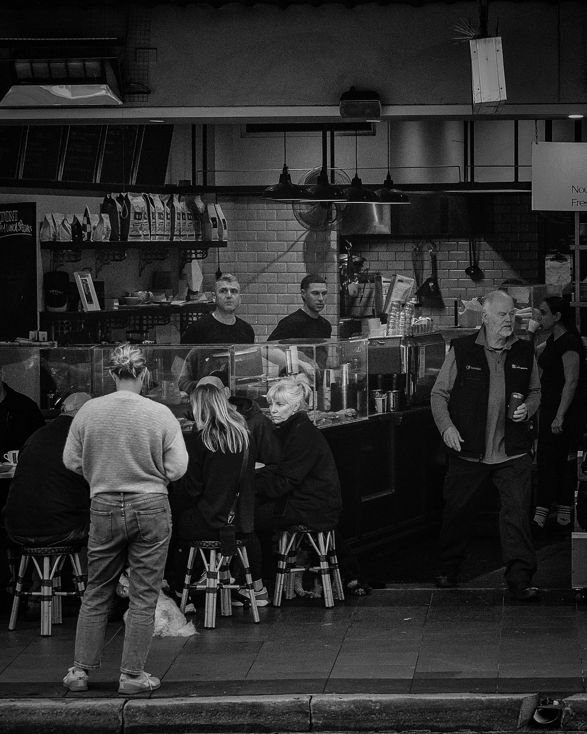 Cafe - social media