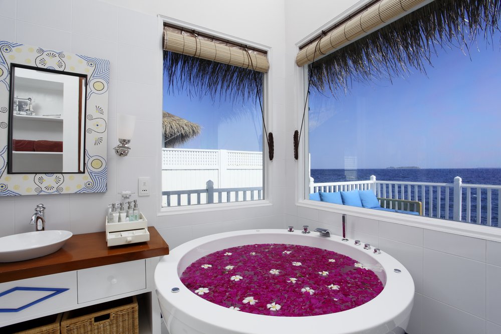 03- Centara Grand Island Resort & Spa Maldives - Deluxe Family Water Villa 1[1] copy.jpg