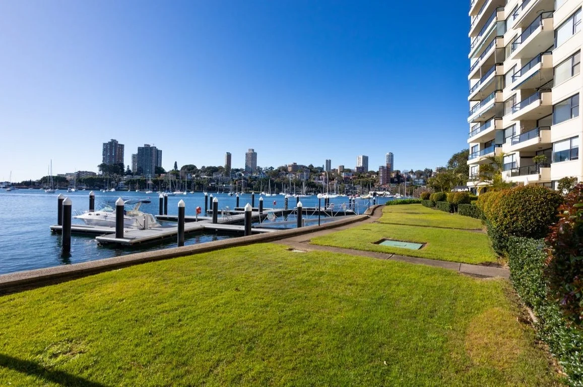 Elizabeth Bay