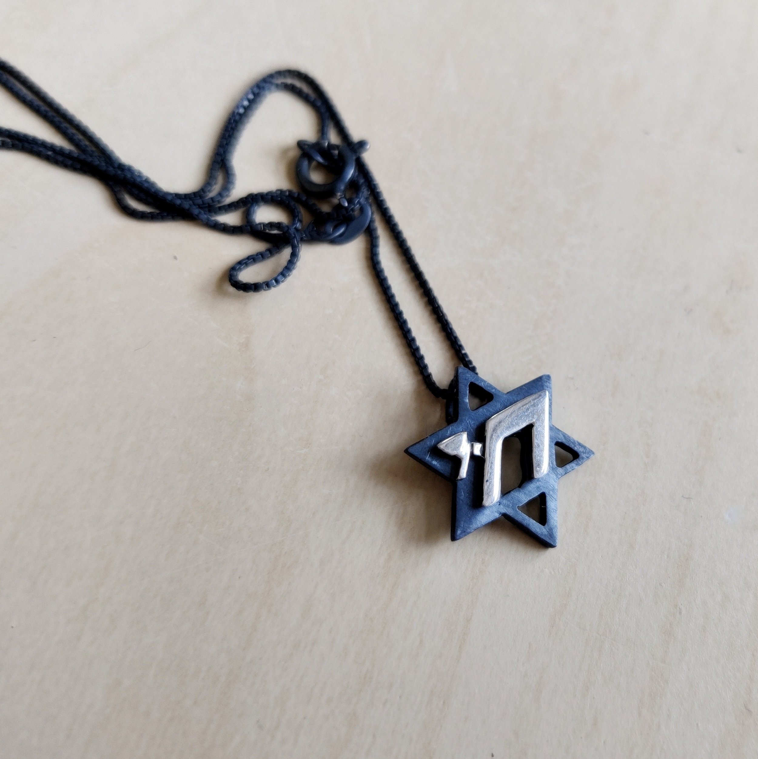 https://i.etsystatic.com/5256414/r/il/76c6d8/3794693372/il_fullxfull.3794693372_mt9r.jpg