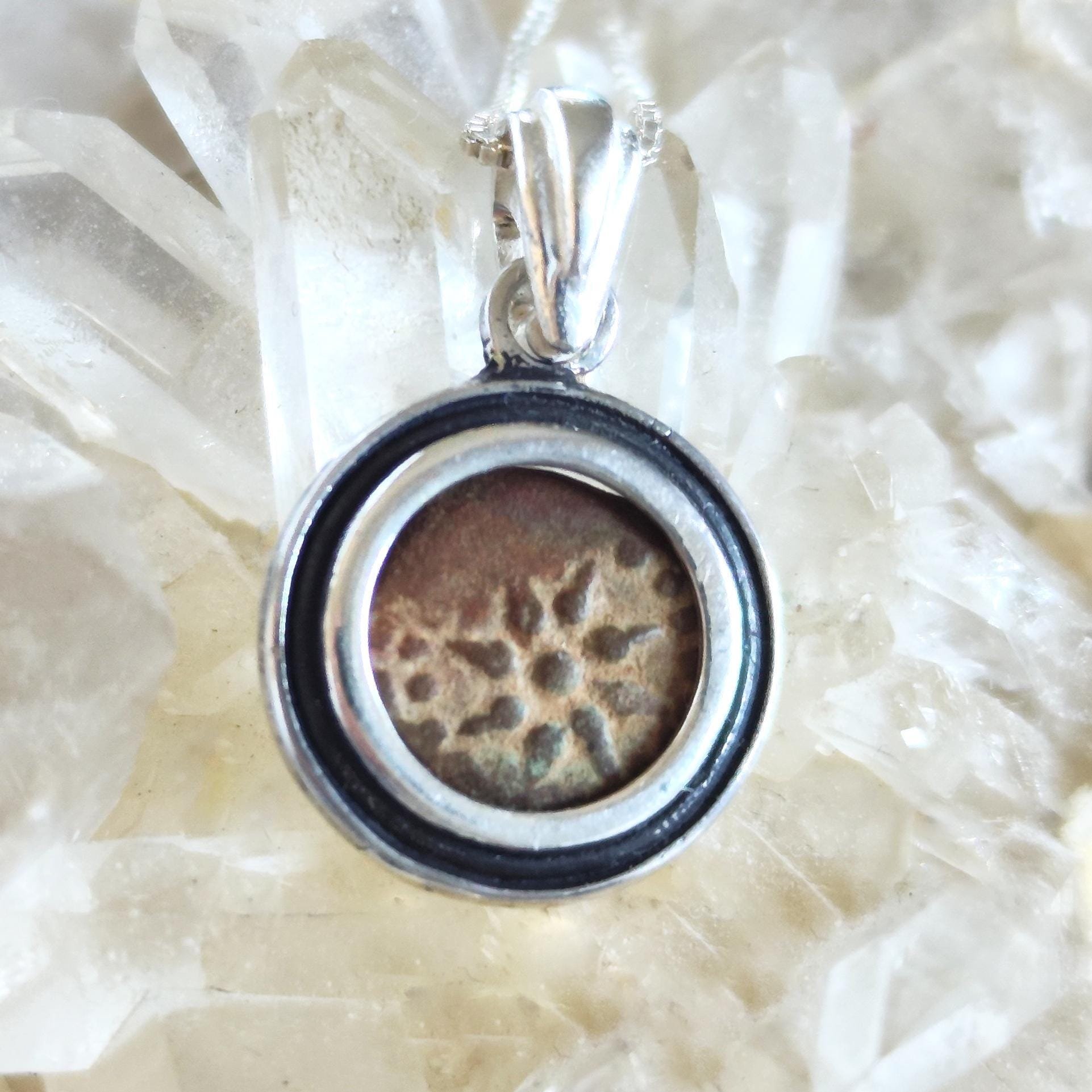 https://i.etsystatic.com/5256414/r/il/0124a4/6373596705/il_fullxfull.6373596705_7x1m.jpg