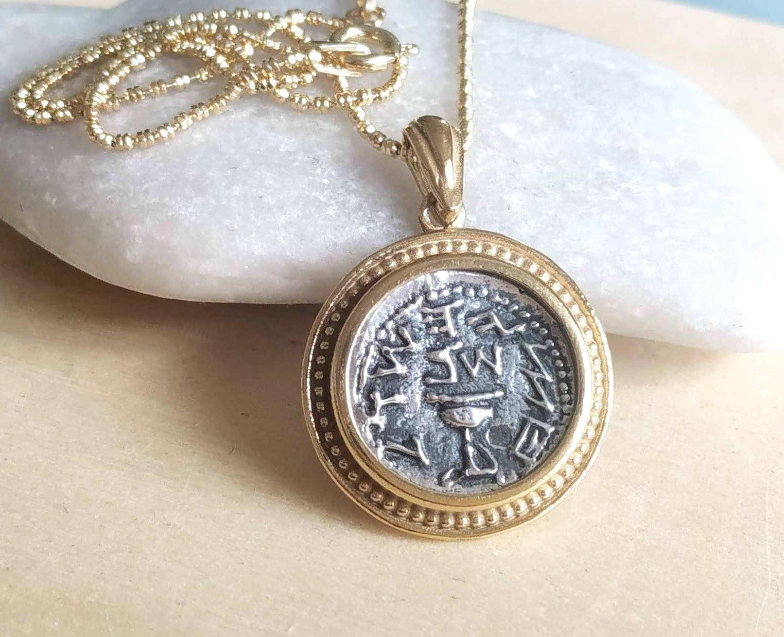 https://i.etsystatic.com/5256414/r/il/8bb874/2185376479/il_fullxfull.2185376479_hc3u.jpg