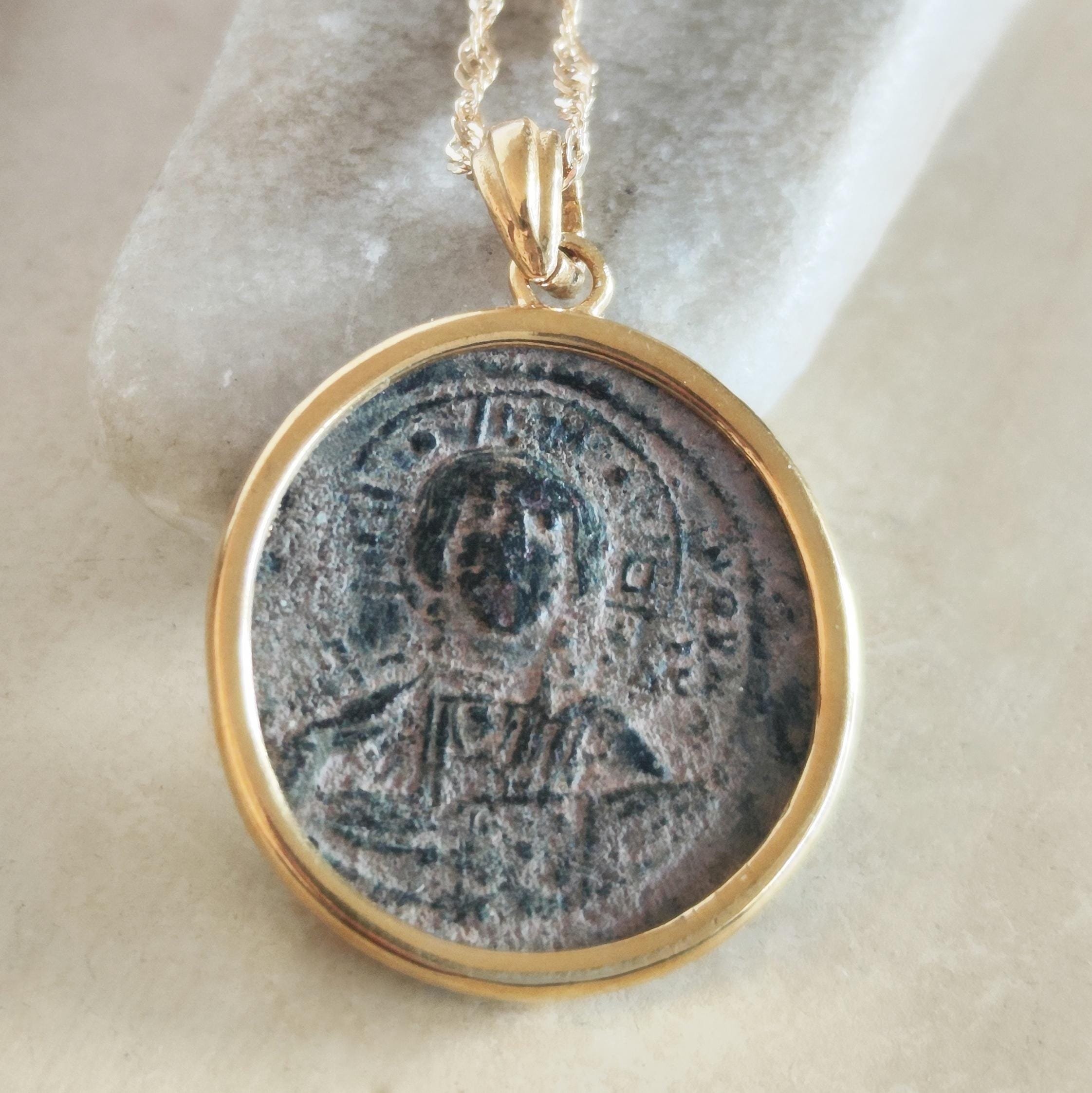 https://i.etsystatic.com/5256414/r/il/bf0e03/6620705585/il_fullxfull.6620705585_mcwp.jpg