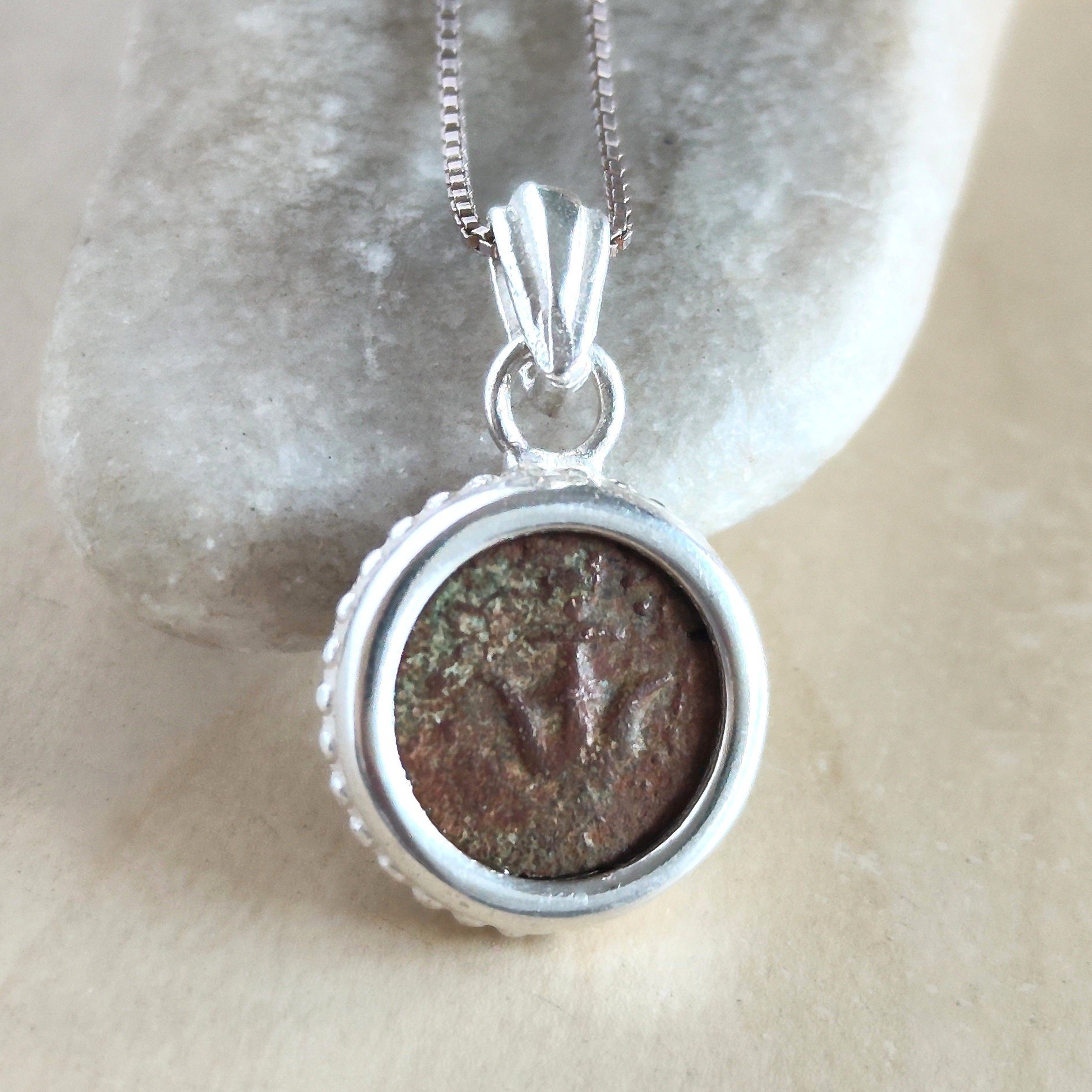 https://i.etsystatic.com/5256414/r/il/43cfb5/6189961065/il_fullxfull.6189961065_hhct.jpg