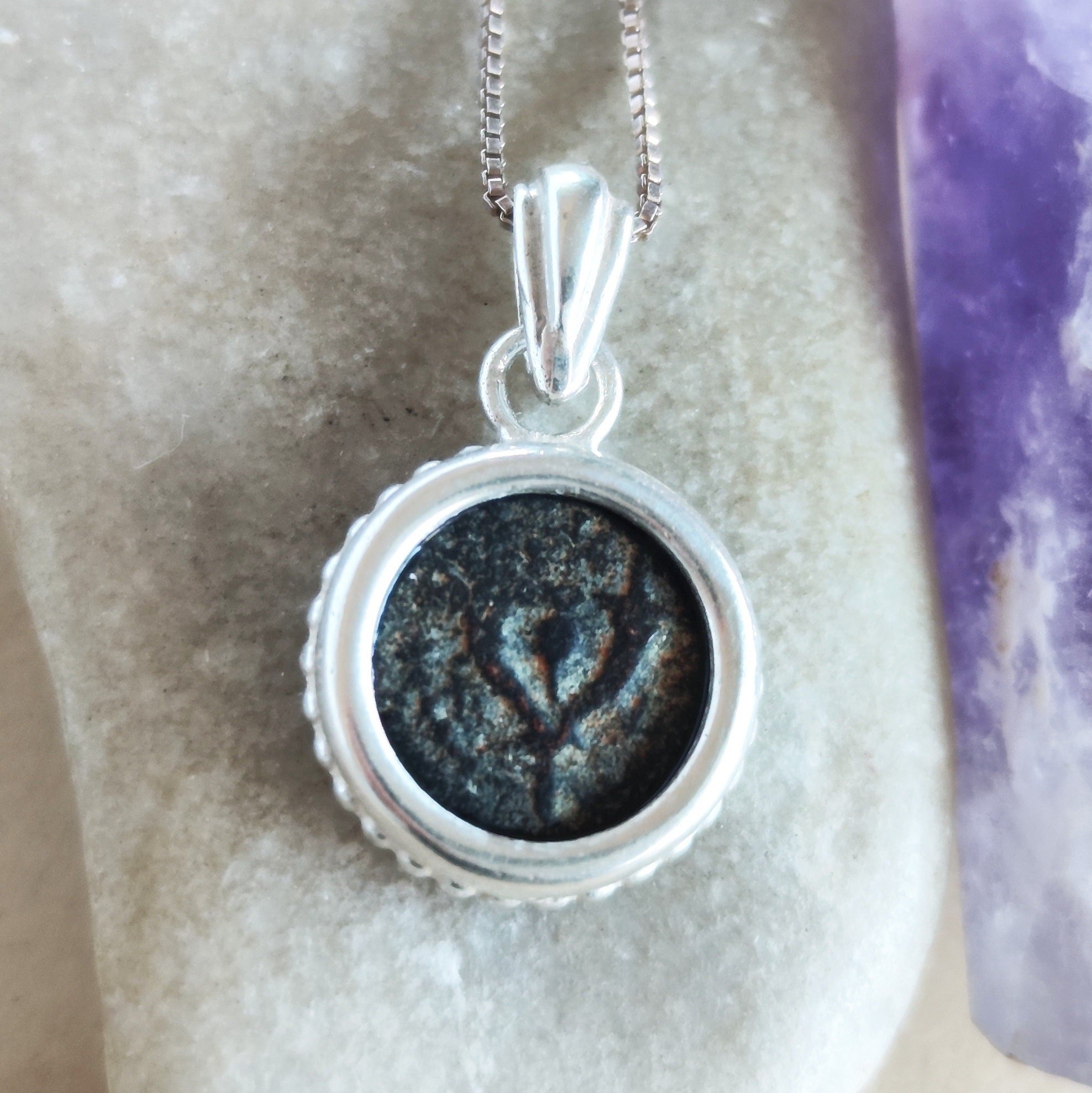 https://i.etsystatic.com/5256414/r/il/8ffdd1/6082459610/il_fullxfull.6082459610_sprv.jpg