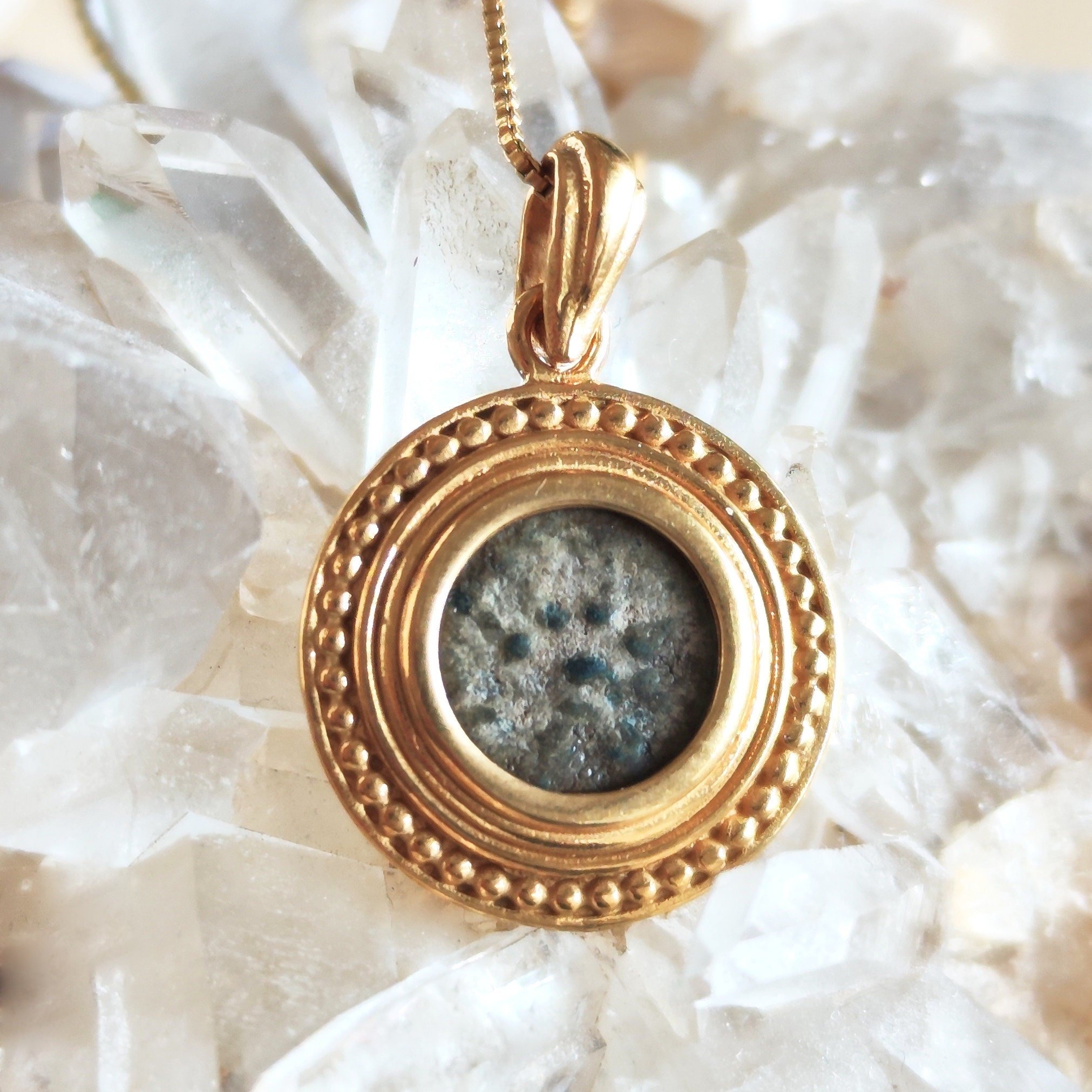 https://i.etsystatic.com/5256414/r/il/99cef7/6071776460/il_fullxfull.6071776460_kx8v.jpg