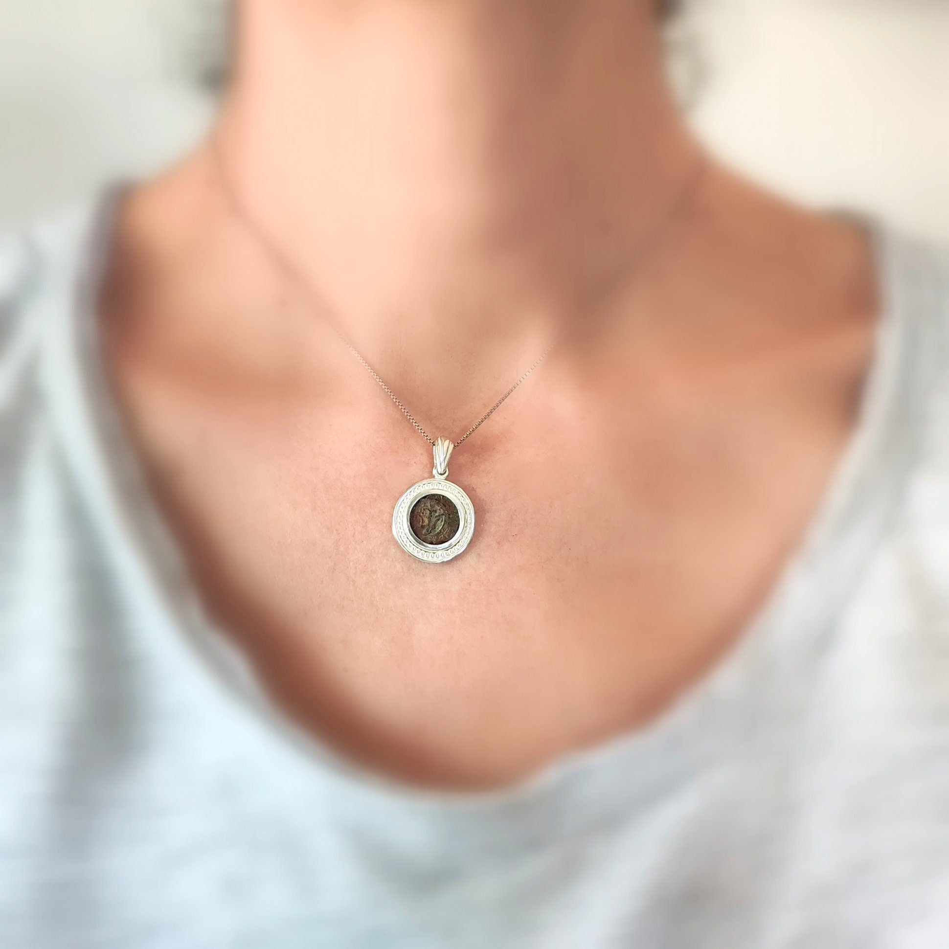 https://i.etsystatic.com/5256414/r/il/59ca15/6104752781/il_fullxfull.6104752781_t0hc.jpg