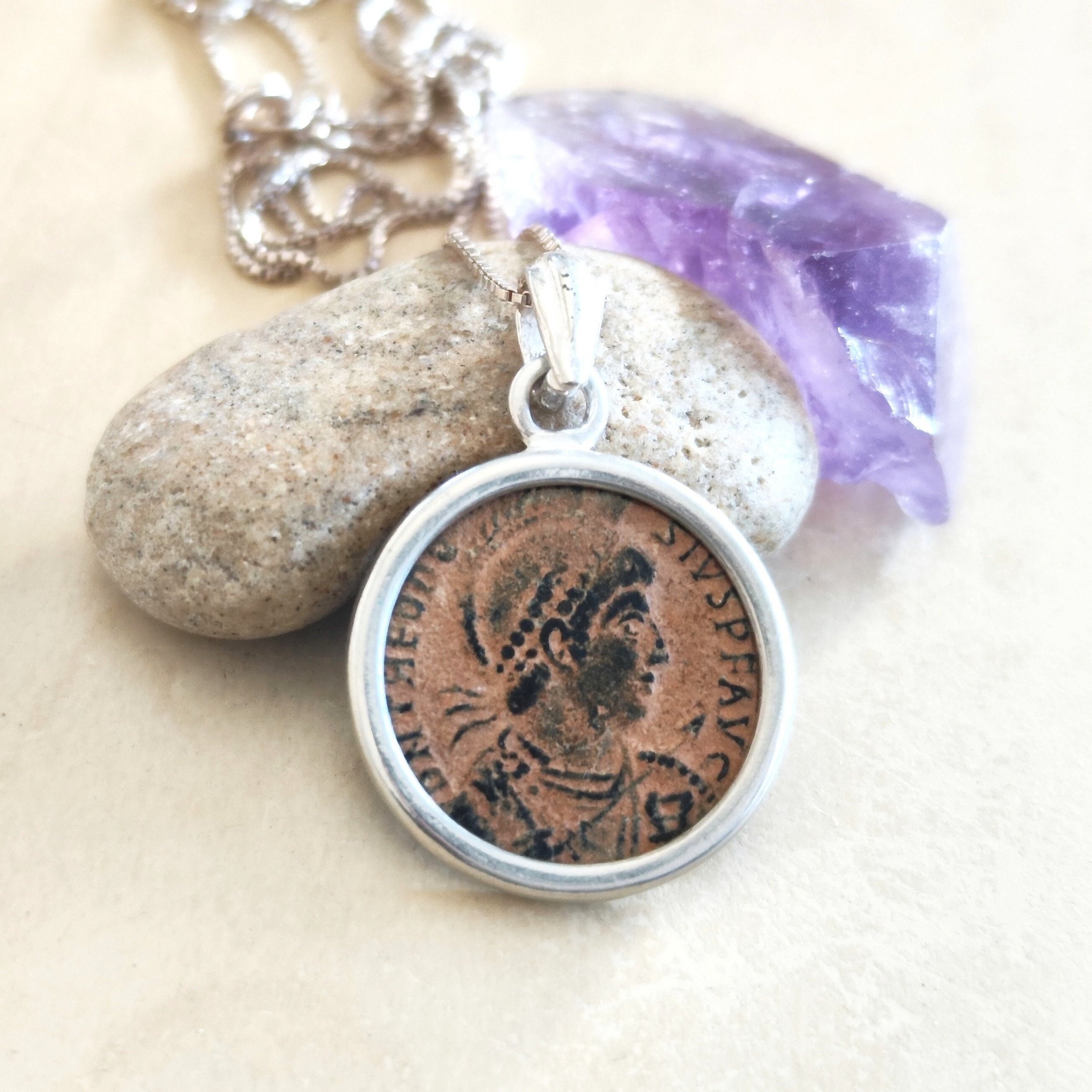 https://i.etsystatic.com/5256414/r/il/e9d770/5835110358/il_fullxfull.5835110358_36rc.jpg