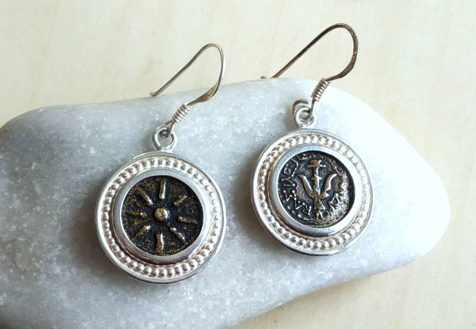 https://i.etsystatic.com/5256414/r/il/875151/2182691141/il_fullxfull.2182691141_c3q4.jpg
