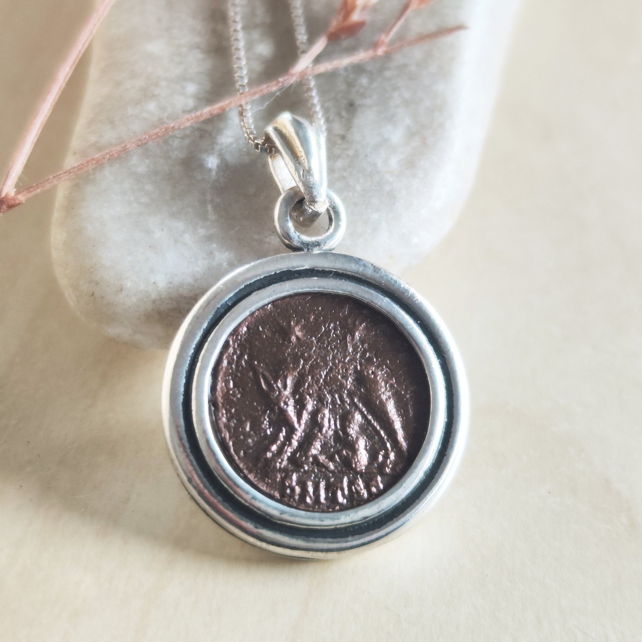 https://i.etsystatic.com/5256414/r/il/258c93/5729142159/il_fullxfull.5729142159_5ifc.jpg