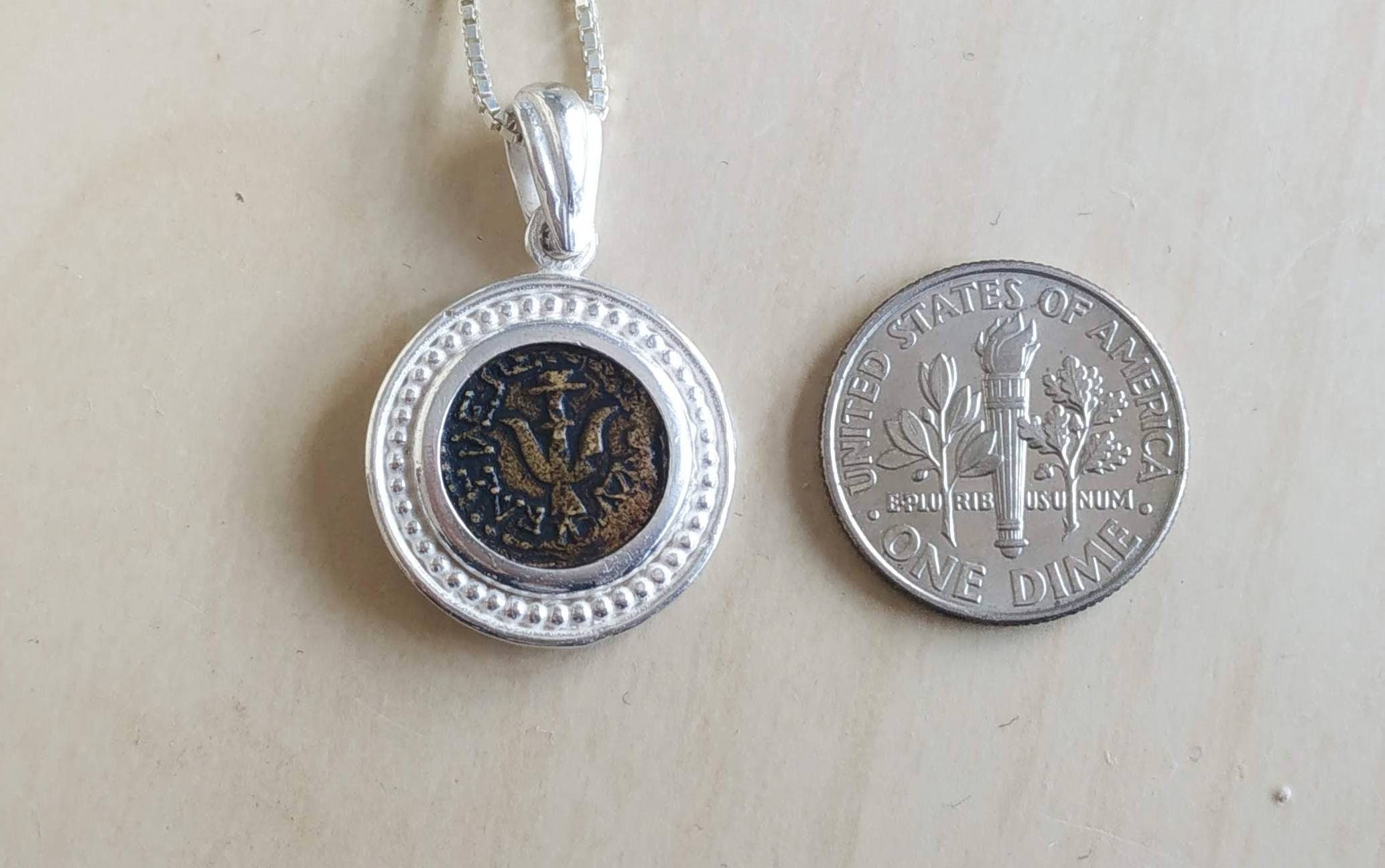 https://i.etsystatic.com/5256414/r/il/c3e8b5/2120418561/il_fullxfull.2120418561_8wug.jpg