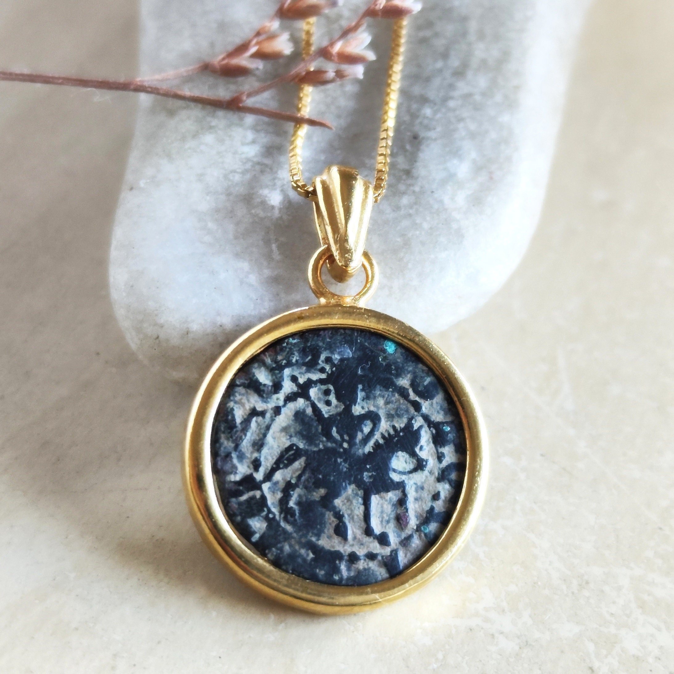 https://i.etsystatic.com/5256414/r/il/3cce82/5627650350/il_fullxfull.5627650350_nkju.jpg