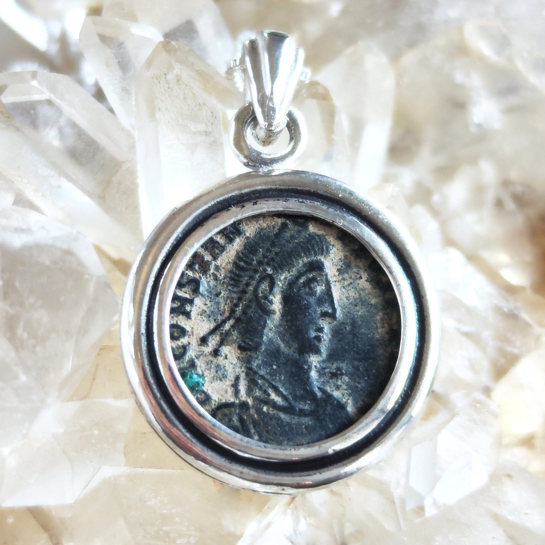 https://i.etsystatic.com/5256414/r/il/b010b9/5309783875/il_fullxfull.5309783875_r9yg.jpg