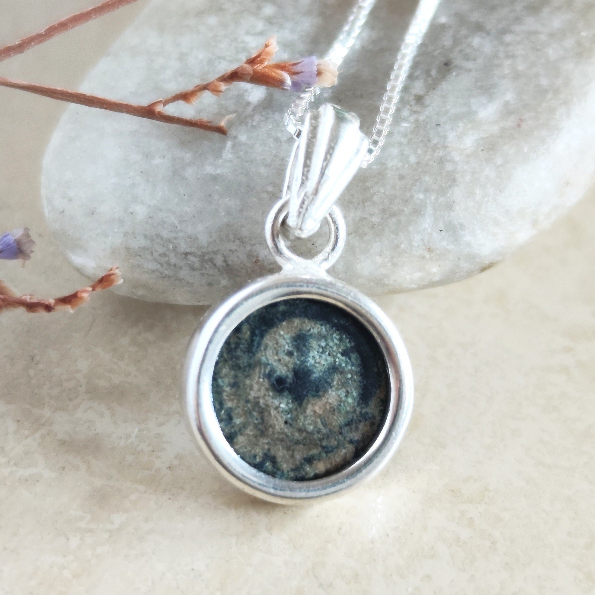 https://i.etsystatic.com/5256414/r/il/621597/5252044650/il_fullxfull.5252044650_ptja.jpg