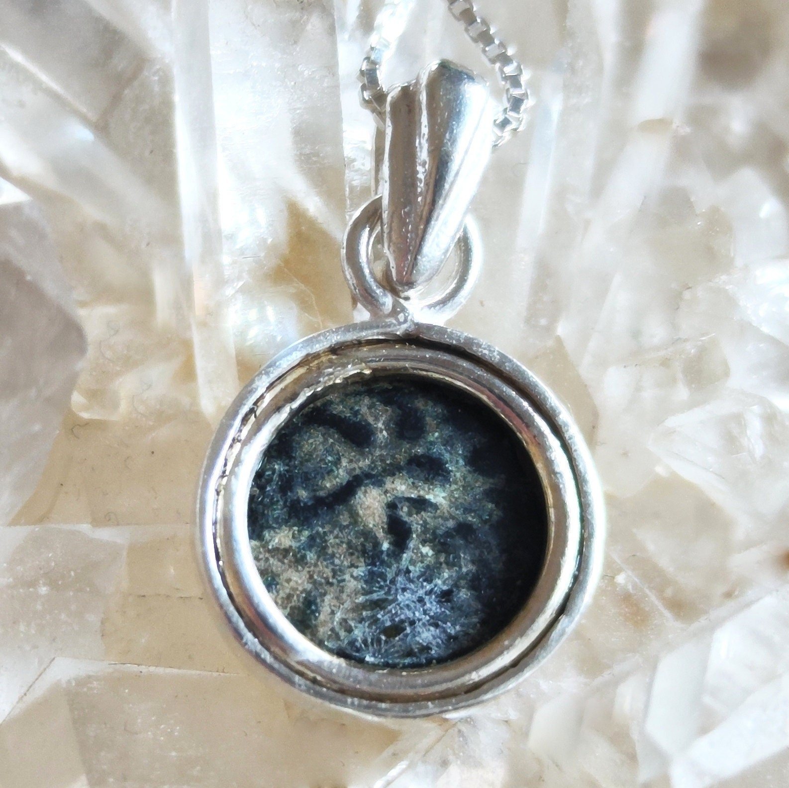 https://i.etsystatic.com/5256414/r/il/40aa9a/5300233363/il_fullxfull.5300233363_7y1o.jpg