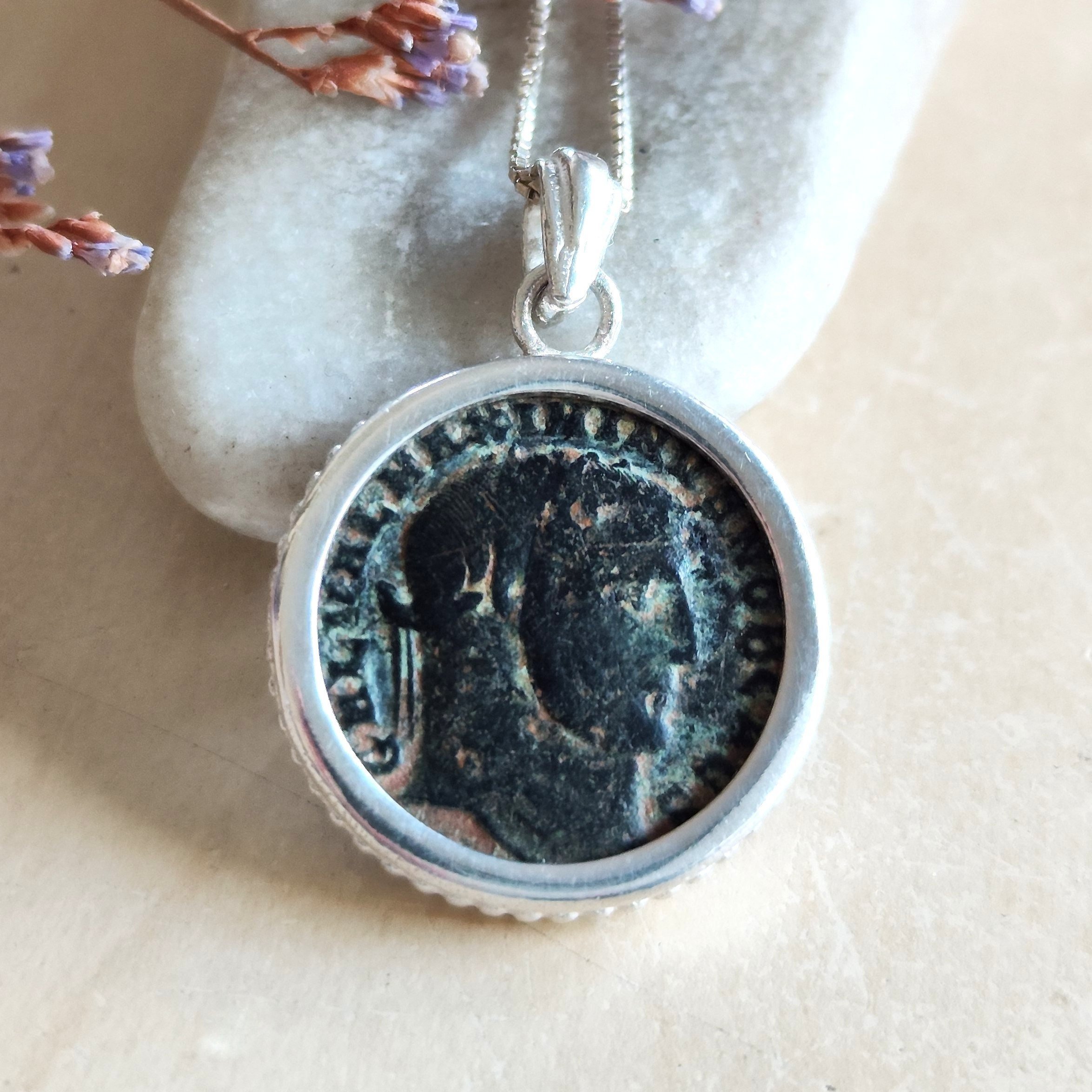 https://i.etsystatic.com/5256414/r/il/0d556c/5013711698/il_fullxfull.5013711698_ltyo.jpg