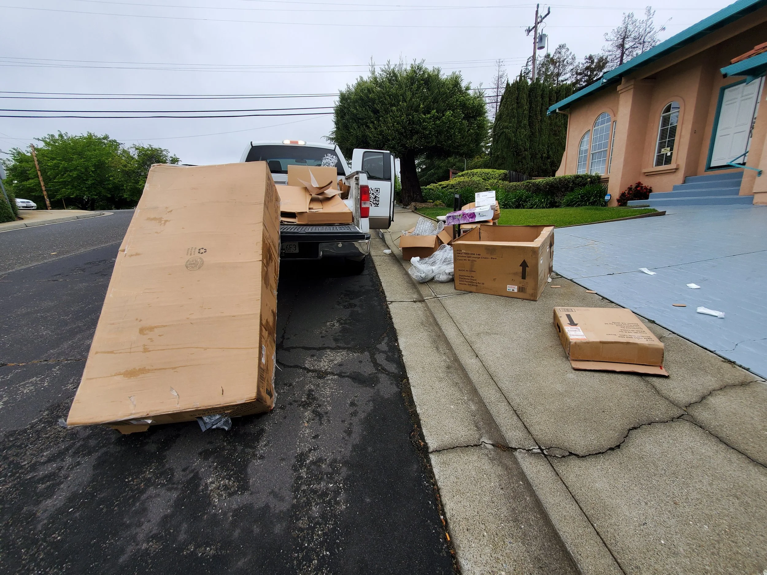 Cardboard box recycling and removal service in the Bay Area