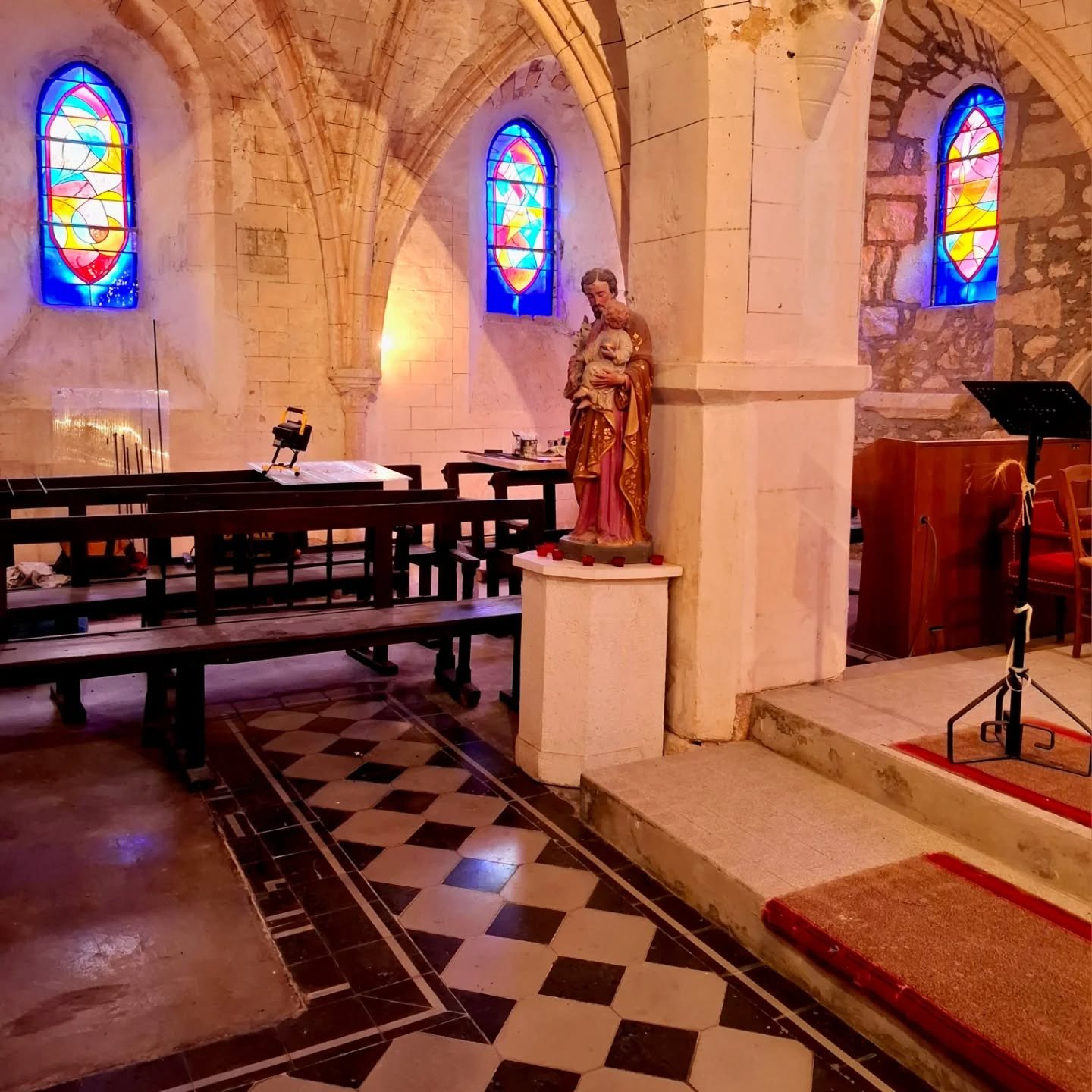 CREATIONS - Nouveaux vitraux contemporains pour l&rsquo;&Eacute;glise de Courgivaux

#vitrail #stainedglass #atelier #patrimoine #monumentshistoriques