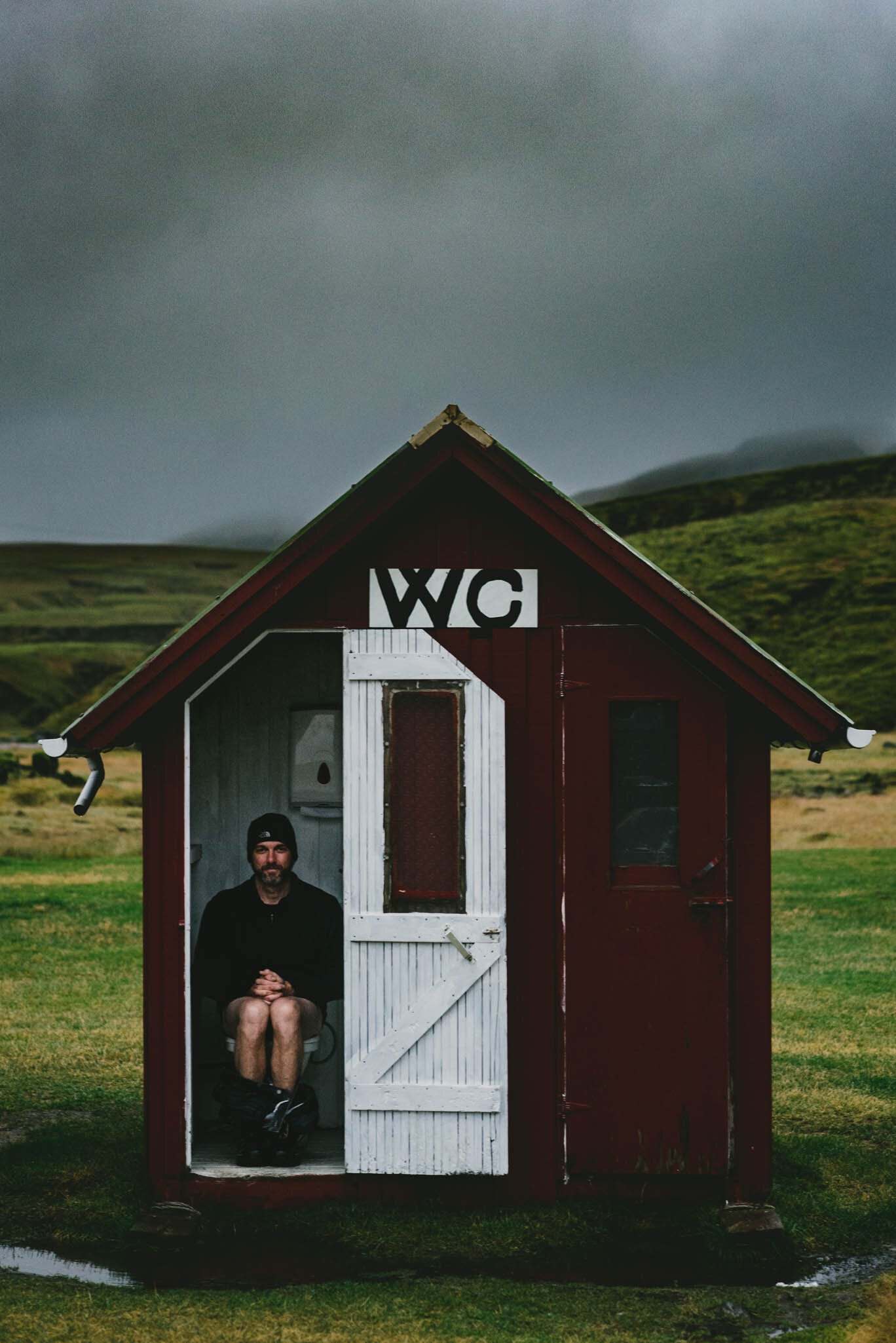 how to use a wash closet in Iceland
