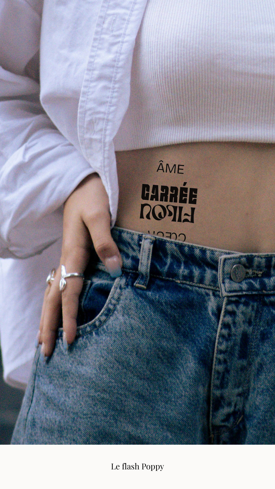 Un flash tattoo de texte poétique dessiné par Camille Tardif