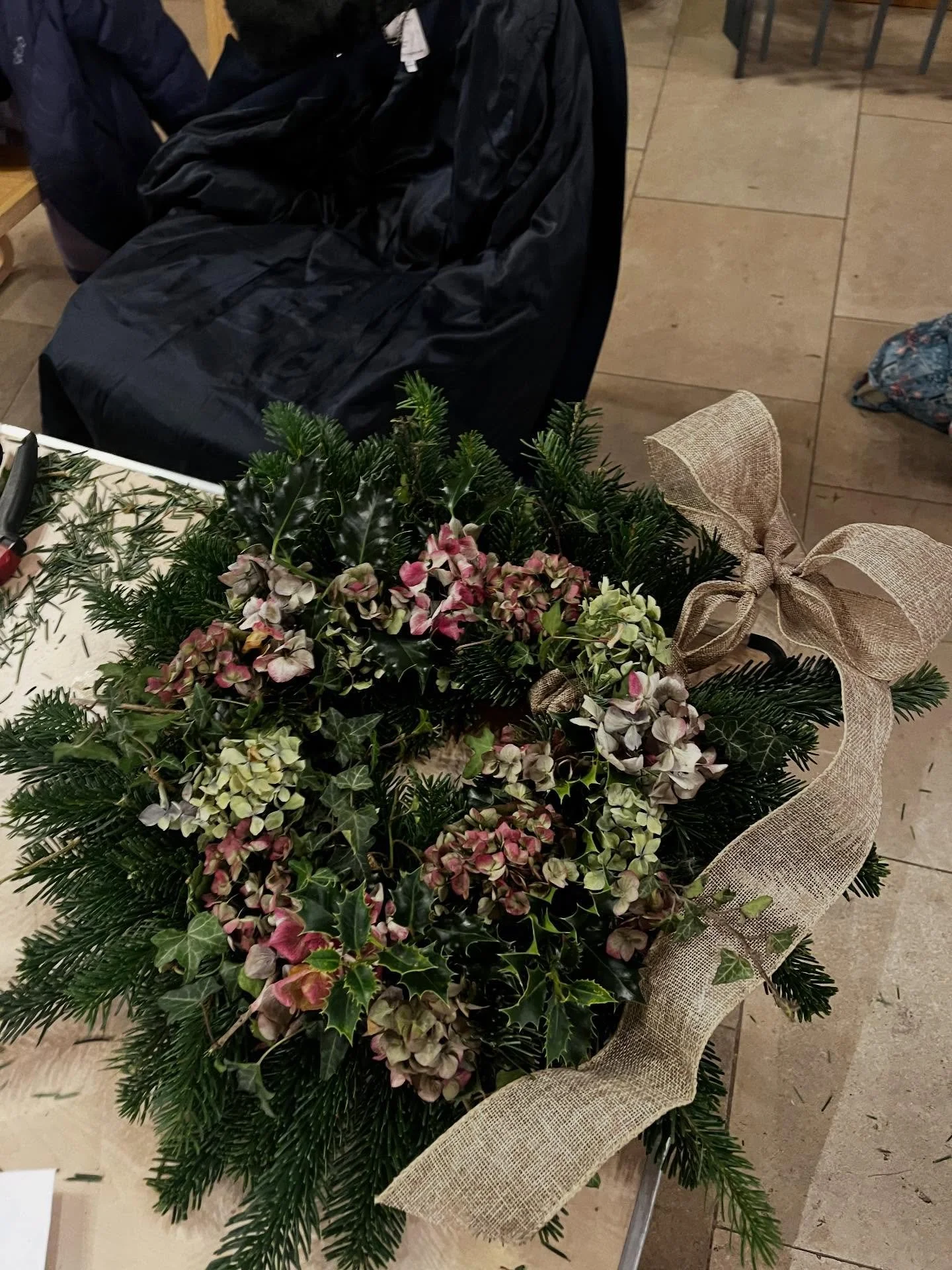 Sustainable flowers at Pip &amp; Jim&rsquo;s 🌼💚
For the past couple of years we&rsquo;ve switched to local blooms &mdash; drying our hydrangeas and nigella pods in arrangements from September right up to Advent and reusing the blooms for our wreath