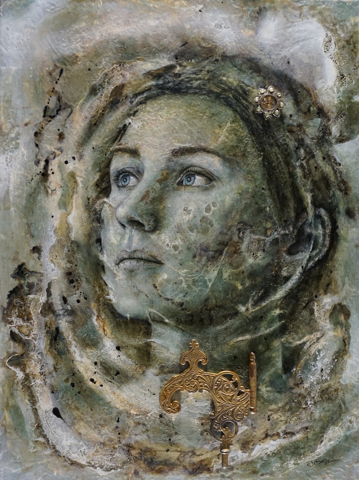 ÉMERGENCE, H 24’’ X L 18’’, techniques mixtes sur bois, artéfacts provenant du Couvent St-Jacques et pierres de péridot. (Jocelyne Bellemare) VENDUE