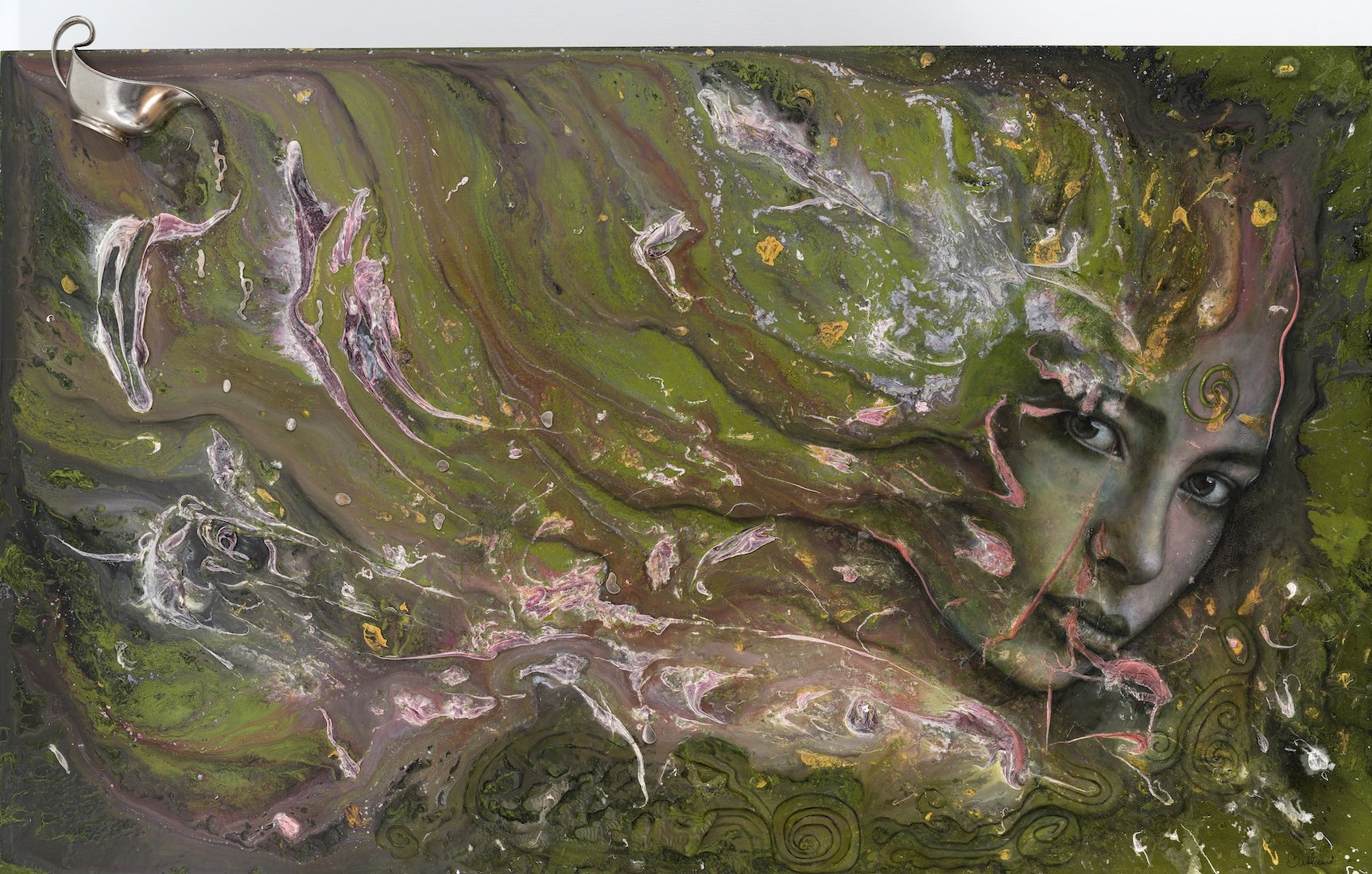 SAPIENCE DE L’ONDINE, H 36’’ x L 60’’, techniques mixtes sur bois (argenterie provenant du Reine Elizabeth H.) (Bellsard)