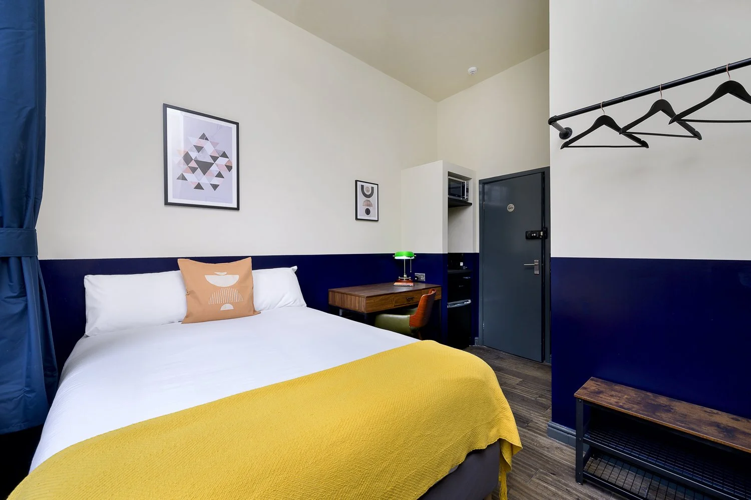 room-6-12.jpg