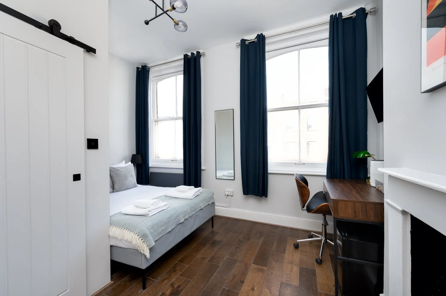 ROOM-12-1.jpg