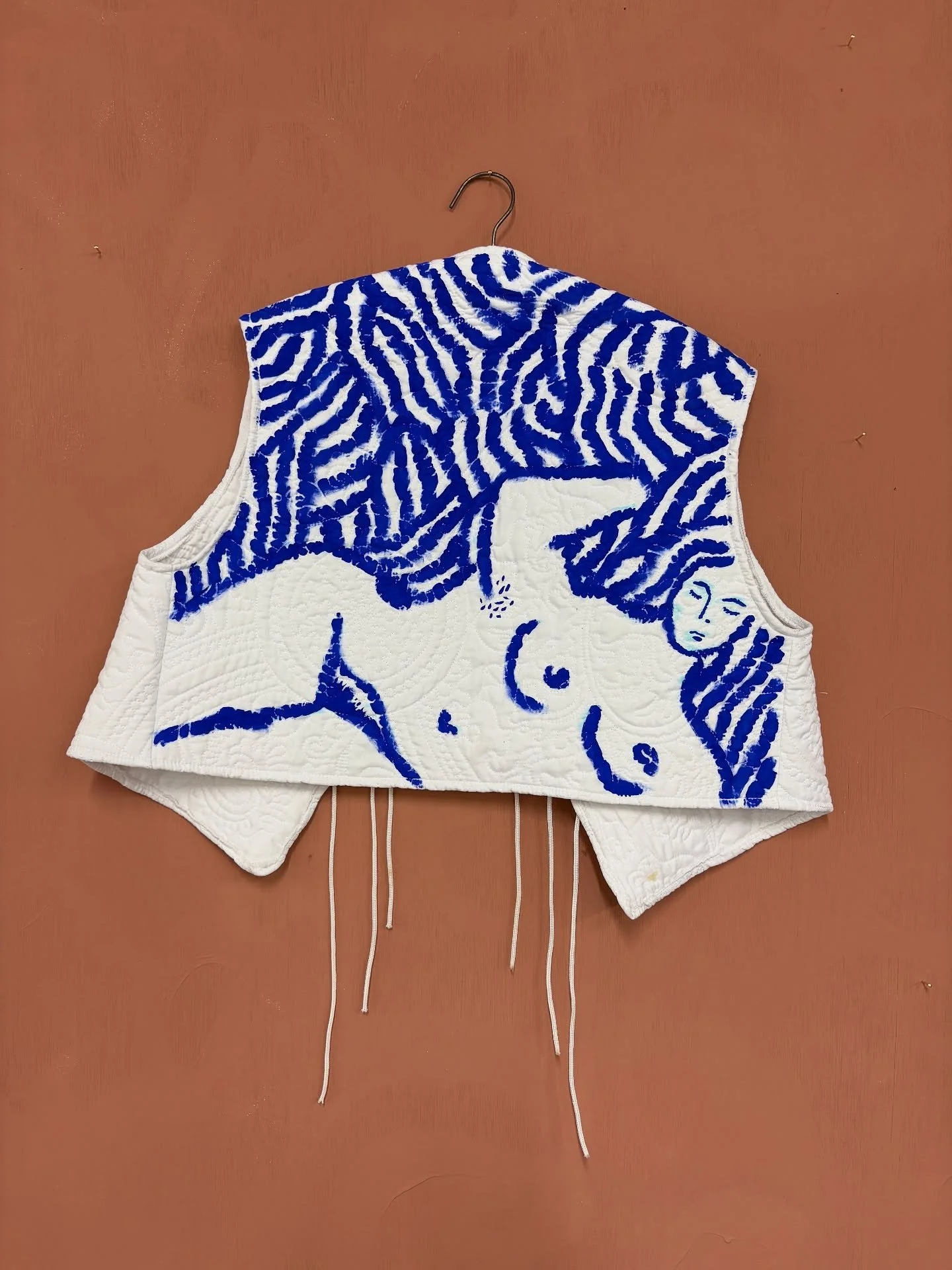 It&rsquo;s GIVEAWAY time &ndash; A wearable work of art!

I&rsquo;ve teamed up with the wonderful @feredaystudio to create this one-of-a-kind painted quilted vest &mdash; a celebration of slow fashion, creativity and collaboration.

To say thank you 