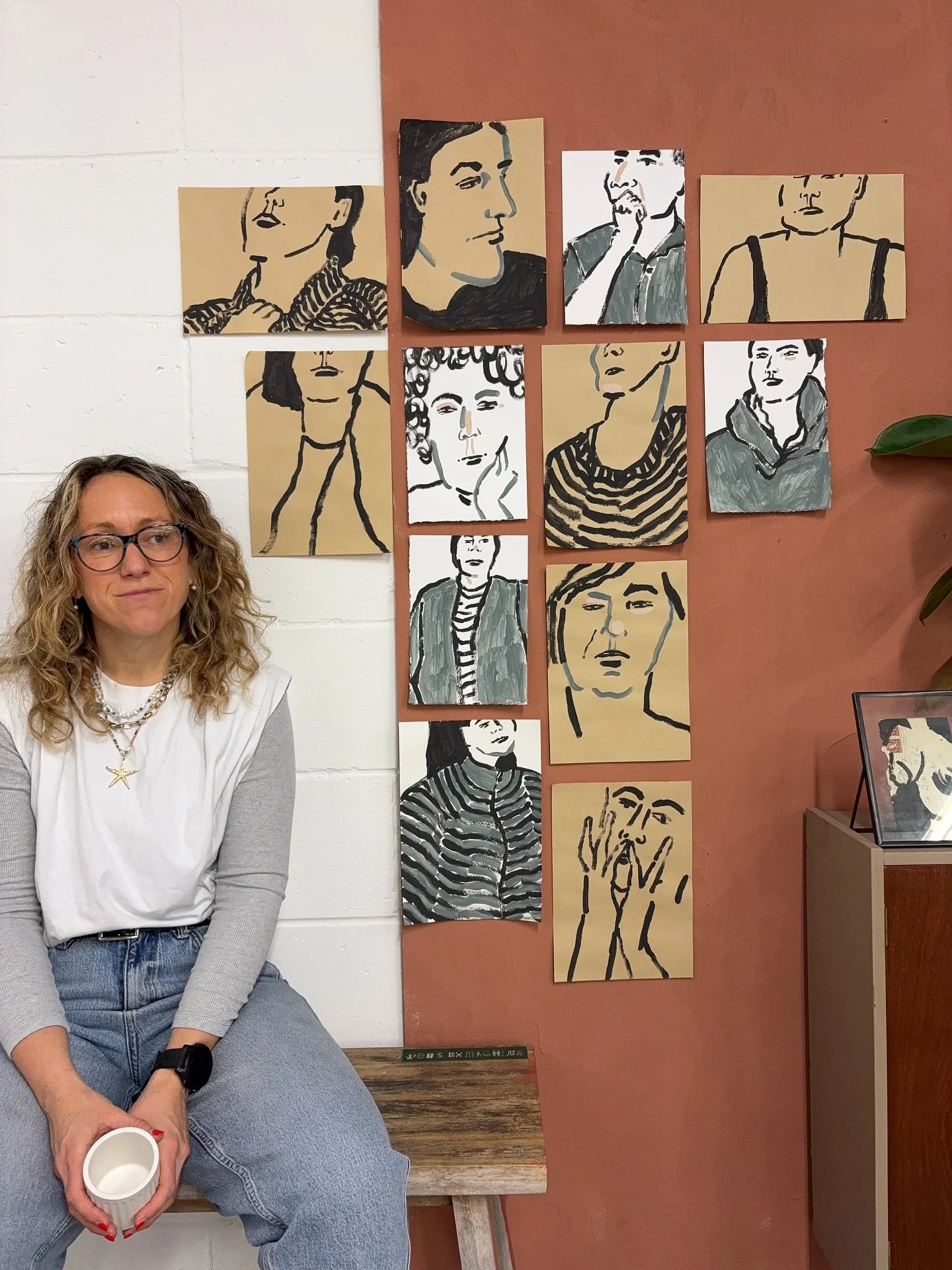 Lots of lovely new followers here so I thought I&rsquo;d (re)introduce myself!

I&rsquo;m Jenny, a contemporary figurative artist based in Boscombe. 

And I love being able to say that! It&rsquo;s taken me a while to get here. It all began in 2022, w