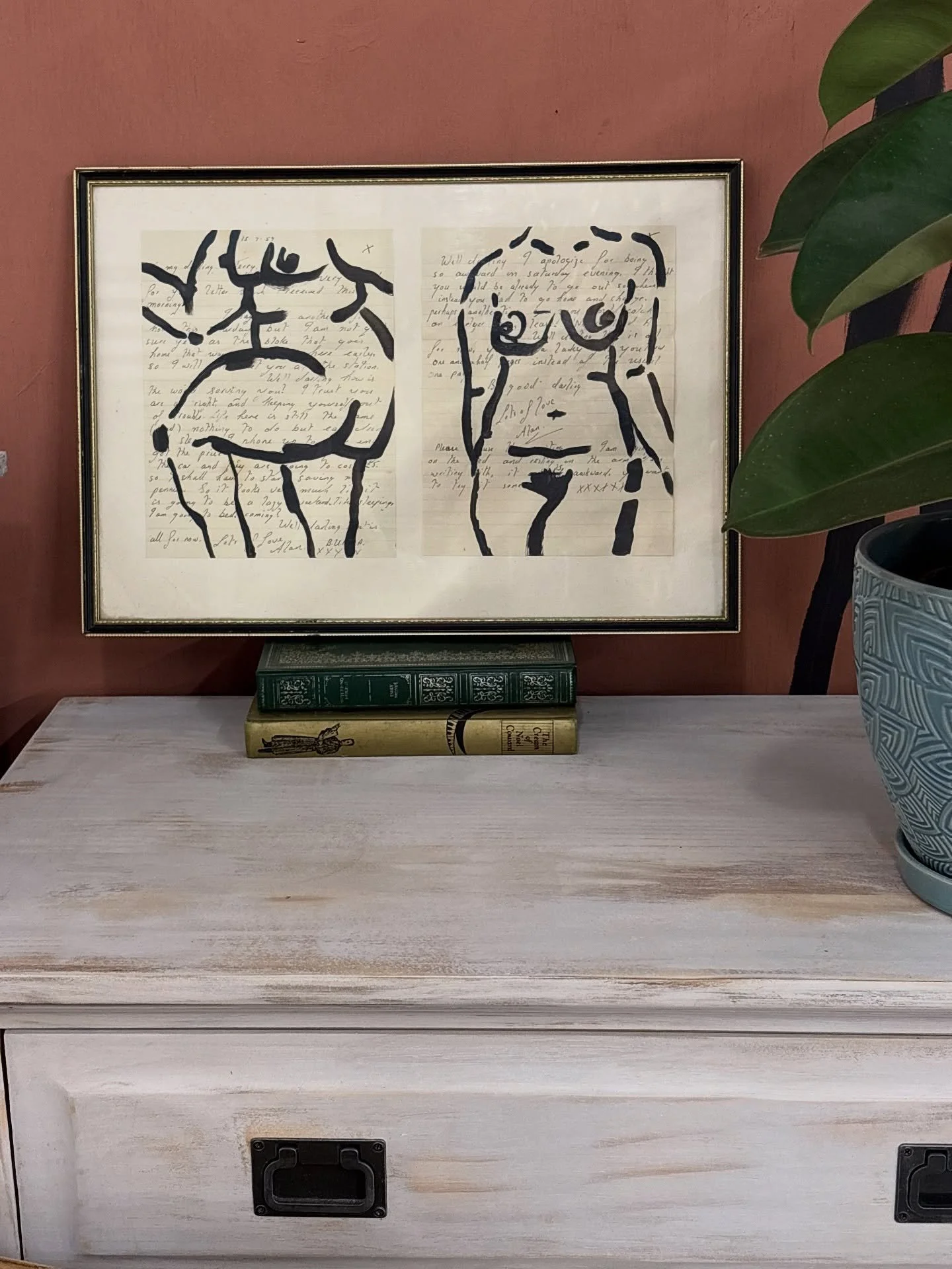 Darling Jerry, day 5 of 30

These two nude paintings work so well in this vintage reclaimed frame. Sometimes I have to buy new, but I much prefer finding a pre-loved frame - it just adds another level of story to the piece.

The idea of vulnerability