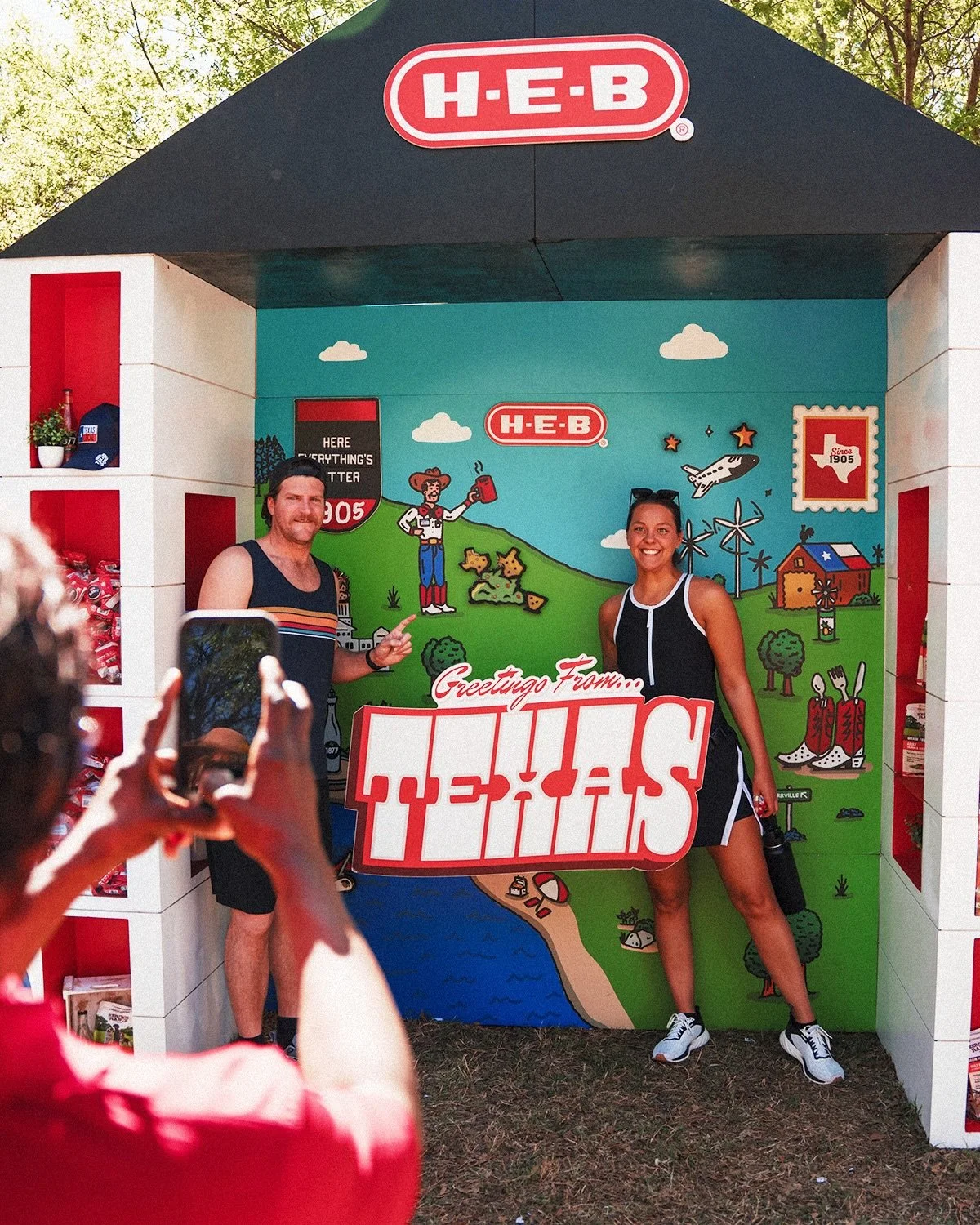 Celebrated the annual Texas Forever Fest alongside @heb &amp; @cityofplano 🤠 

Guests captured moments inside the HEB postcard photo op, walked away with treats, and enjoyed a headlining performance from @wcgmusic

#LetsRally