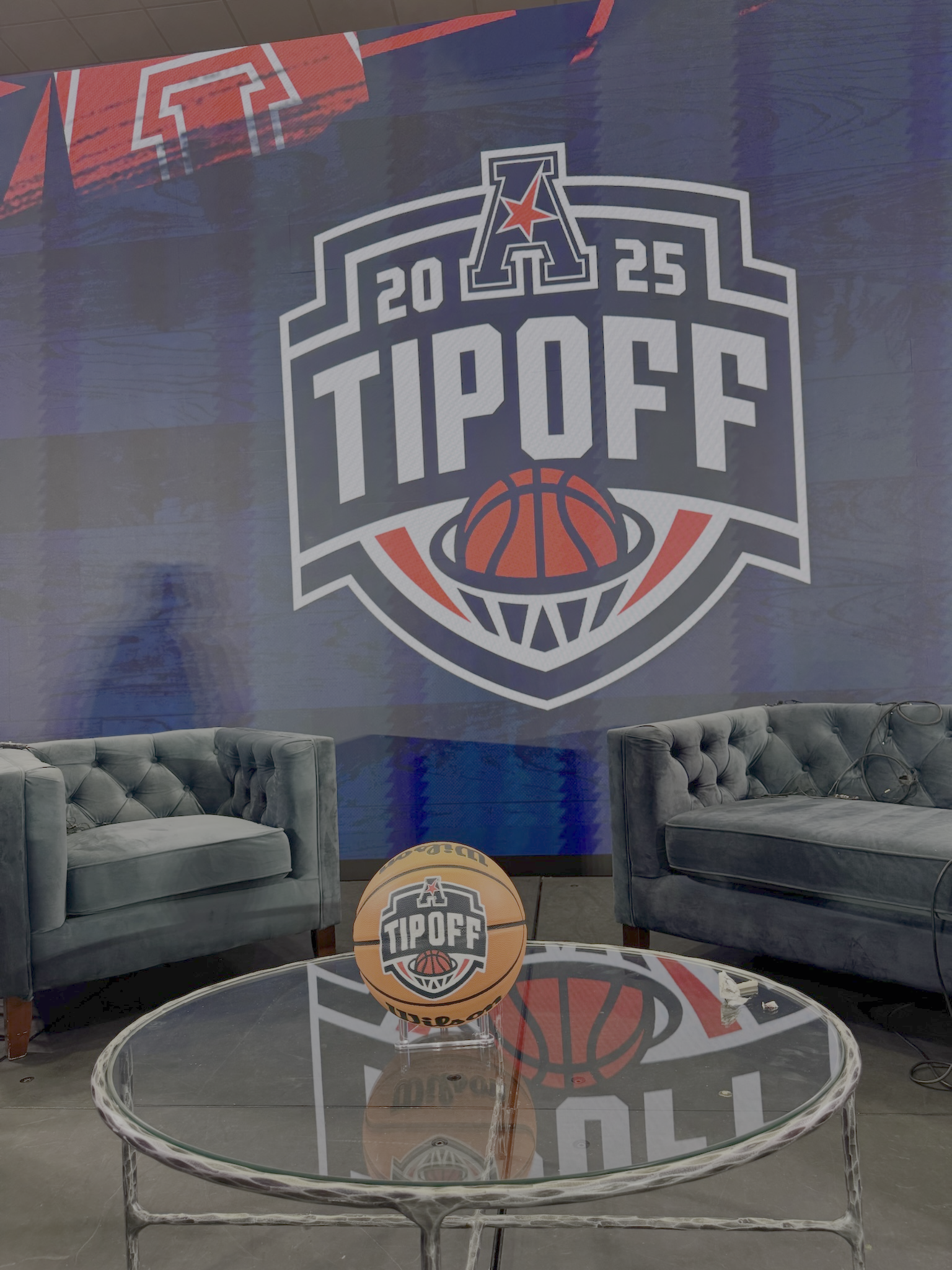  american basketball media days 
 Transformed from a 24-foot stage trailer into a Texas ranch style home, this award winning elevated and customized activation experience created an immersive environment that highlighted all there is to love about H-