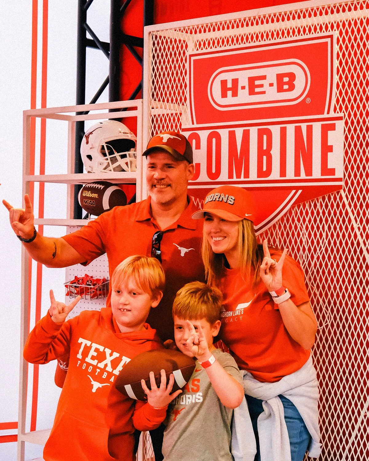 RD_HEB_COMBINE_05.jpg
