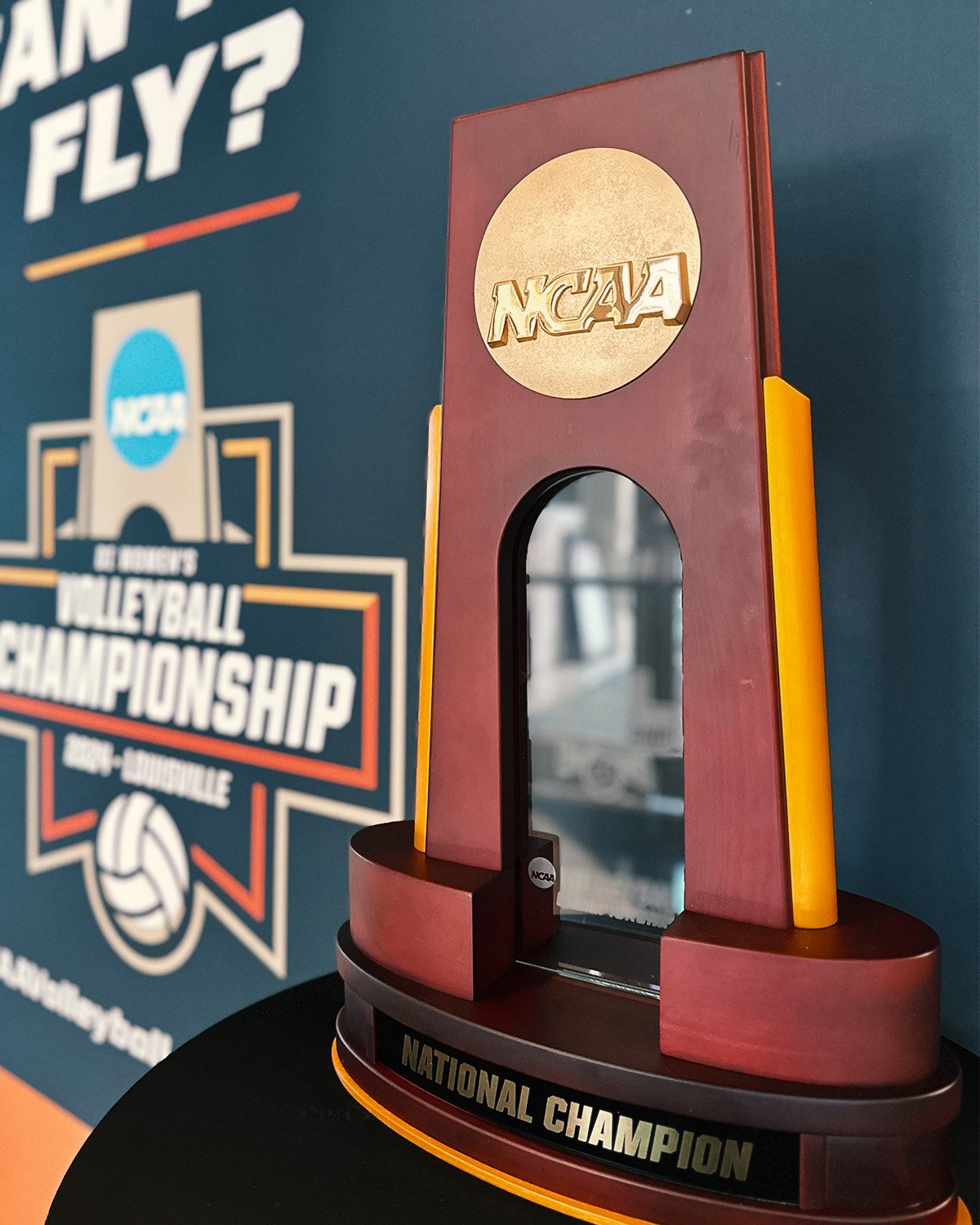 NCAA_Trophy_4x5.jpg